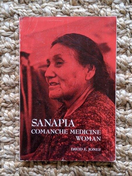 Sanapia Comanche Medicine Woman - David E. Jones