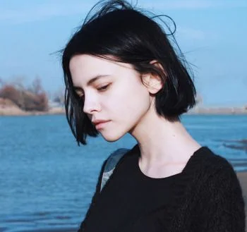 8a513fb7aa98bf2f0dac12ce915abfef--brunette-hairstyles-female-hairstyles.jpeg