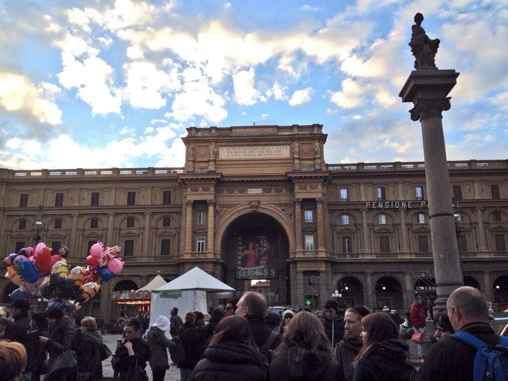 Piazza Della Reppublica in Florence, Italy