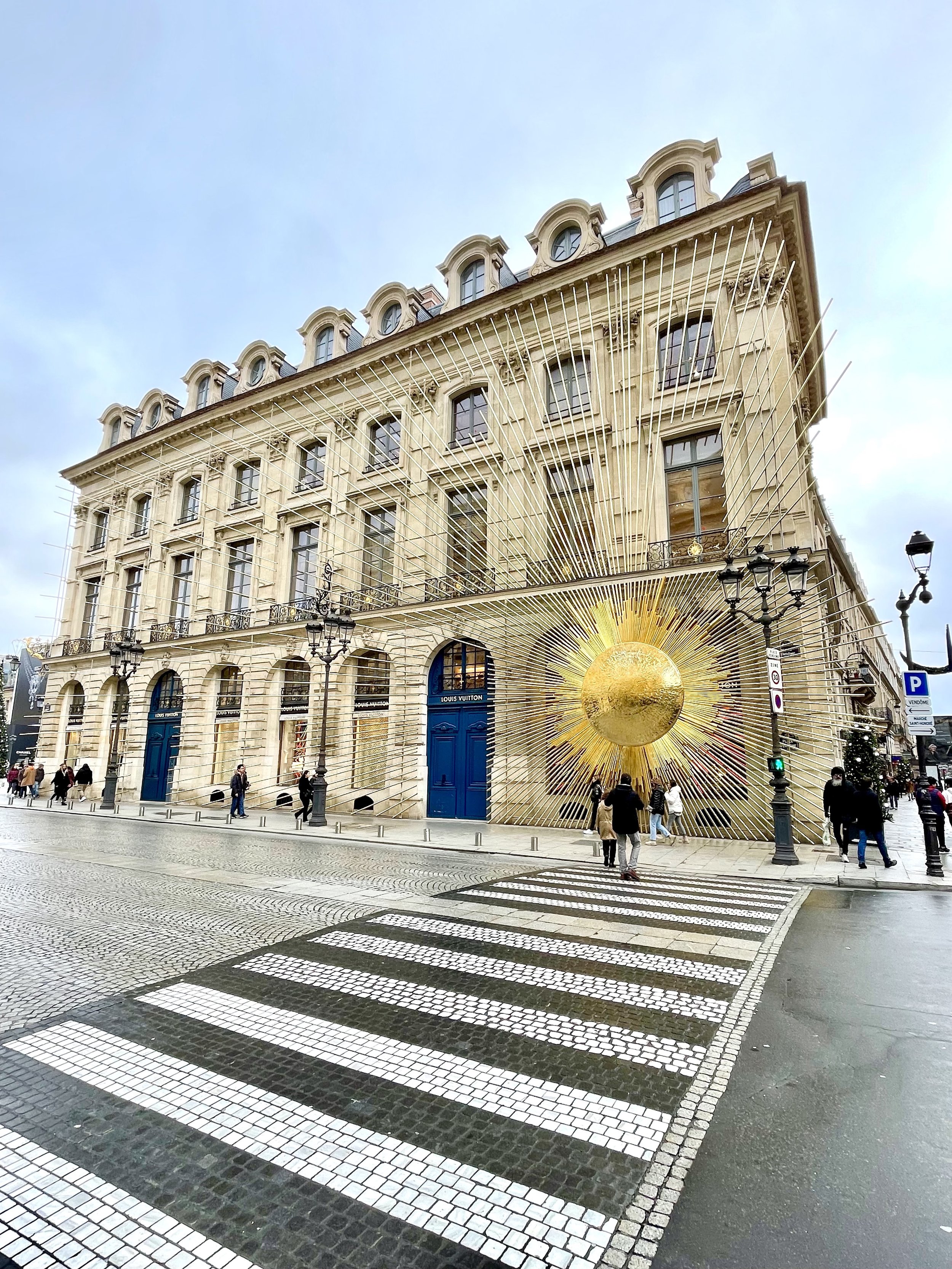 Paris, December 2021.