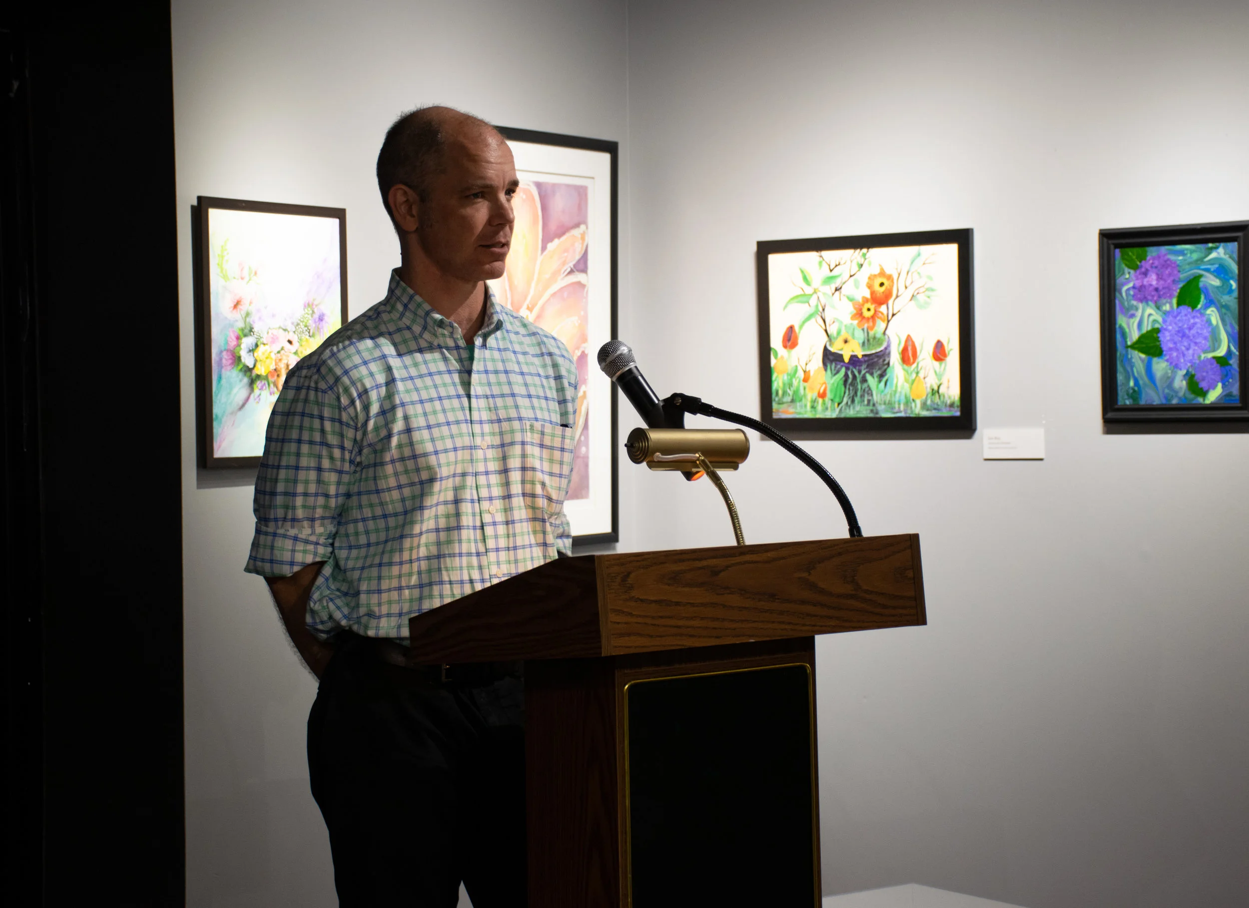 Juror John Kushmaul of Little Rock spoke at the PBAL reception and announced the winners.