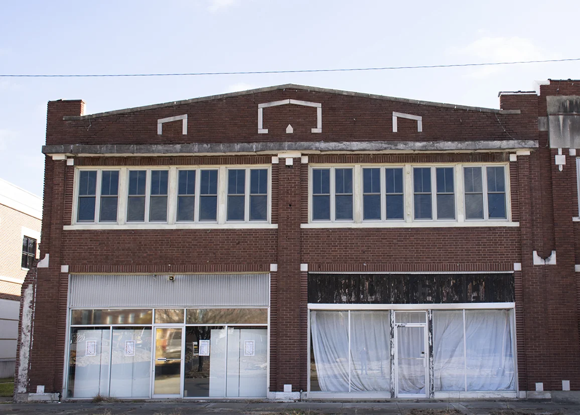 A $2.2 million grant from the Windgate Foundation will help fund renovations to convert a building owned by the Arts & Science Center for Southeast Arkansas Endowment Fund into a multi-use space to support The ARTSpace for Creative Thinking & Entrepreneurship. Renovations of the historic commercial building at 623 S. Main St. in downtown Pine Bluff are targeted to begin in June 2019, with the goal of opening by the end of 2019.
