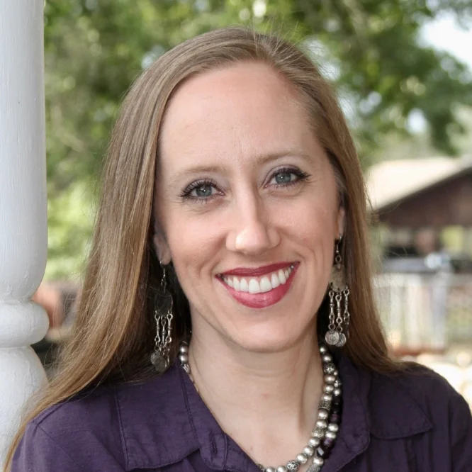 Dr. Elista Istre