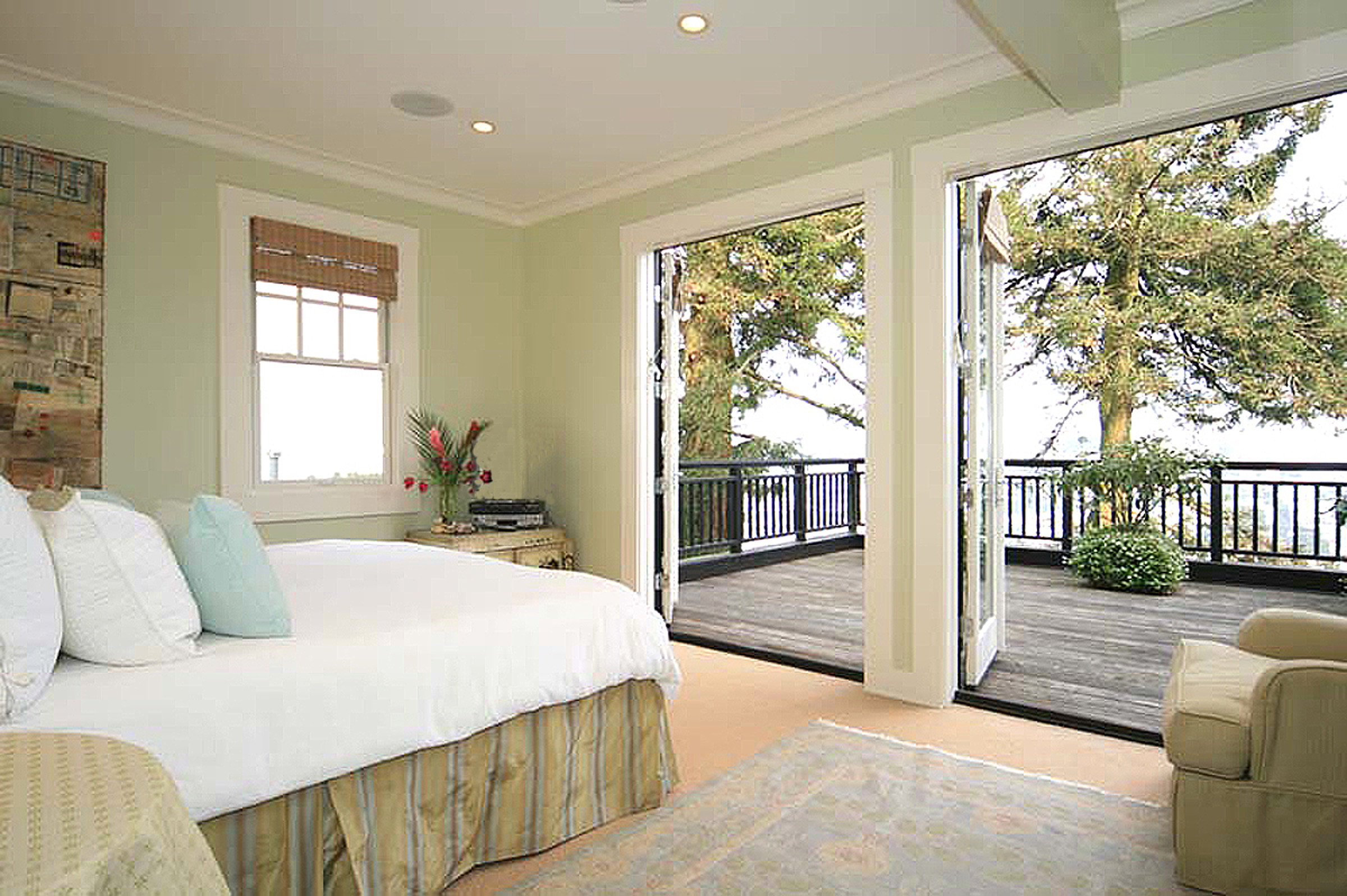 7 - 212 Master Bedroom.jpg