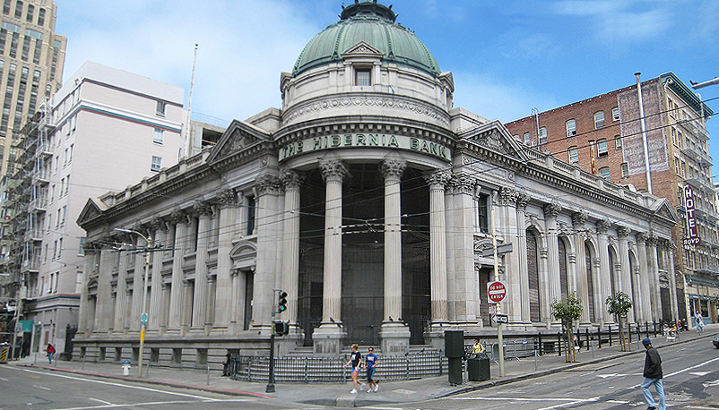 Hibernia Panorama fr Market.jpg
