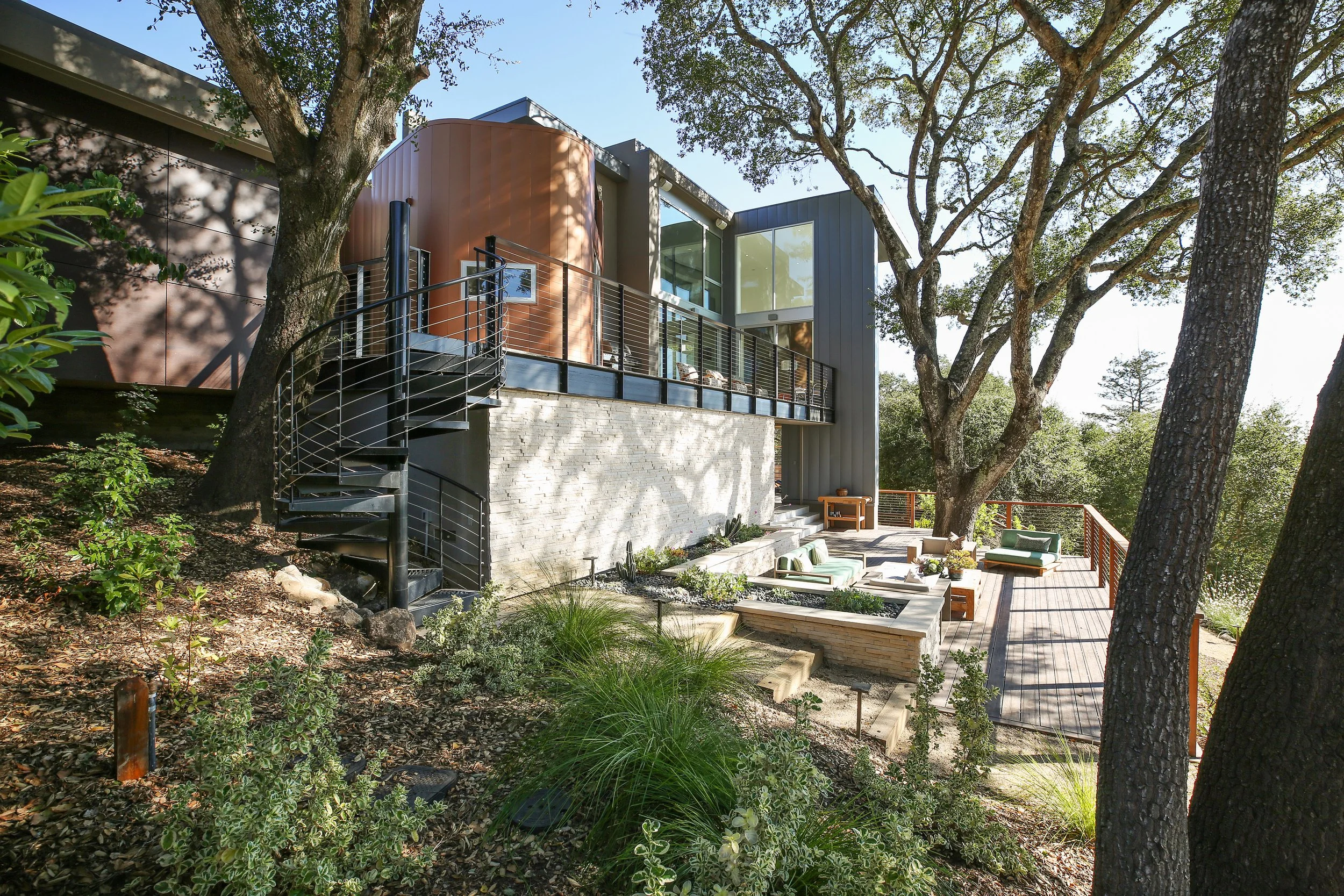 809 Benjamin Spiral.jpg