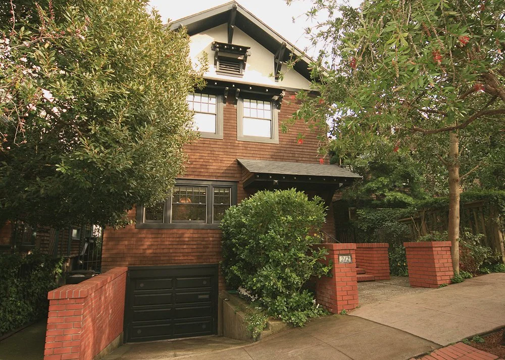 212 Edgewood Front.jpg