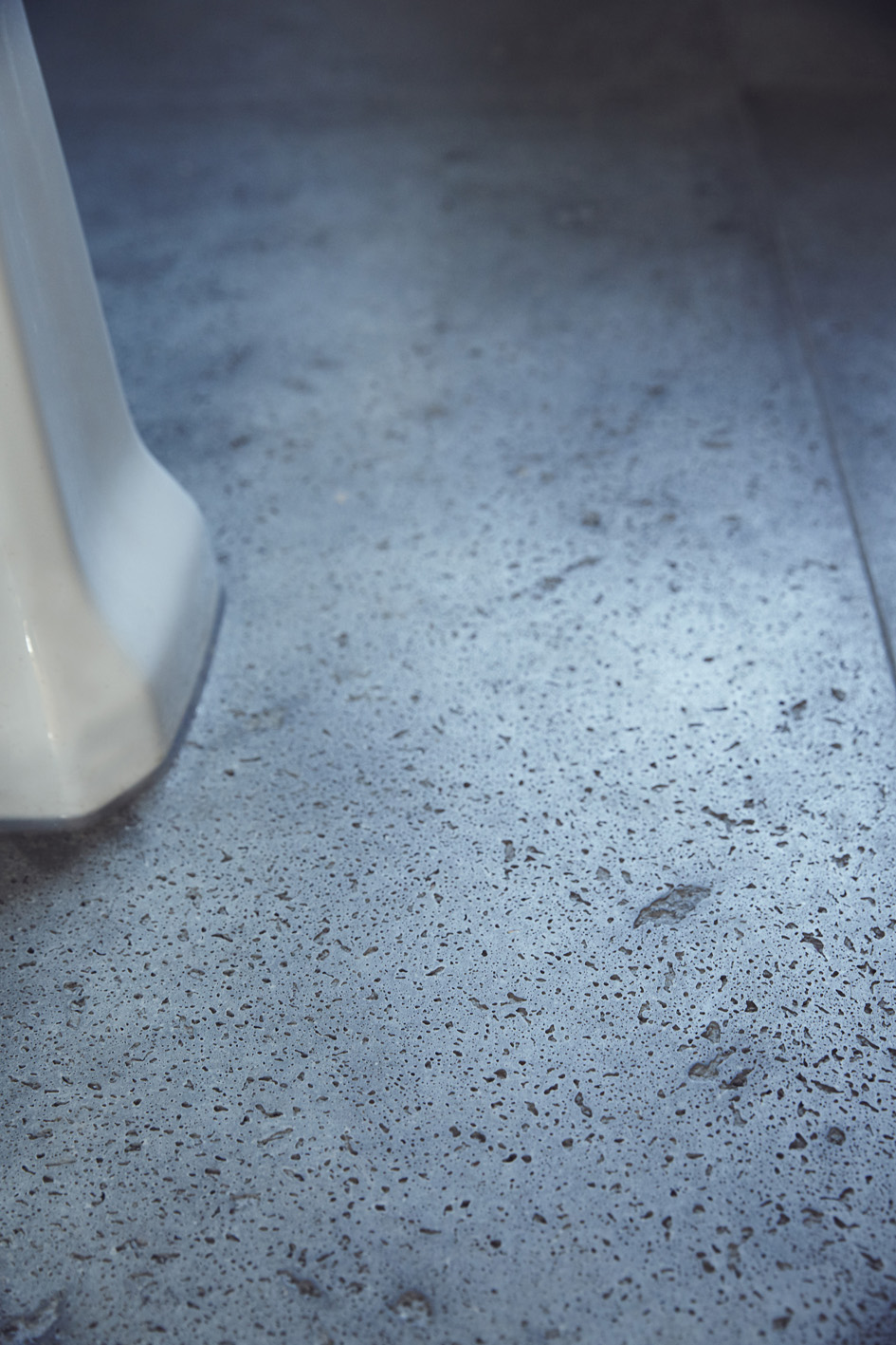 textured-concrete-tiles-bathroom.jpeg