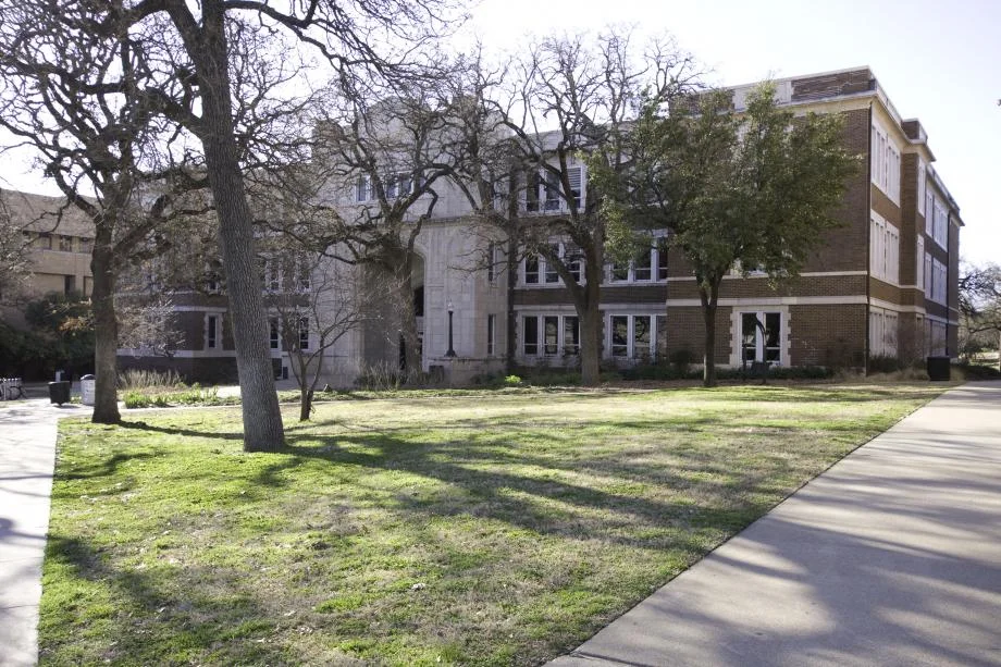 Installed new Underground Fire Line for the UNT Auditorium Renovation.