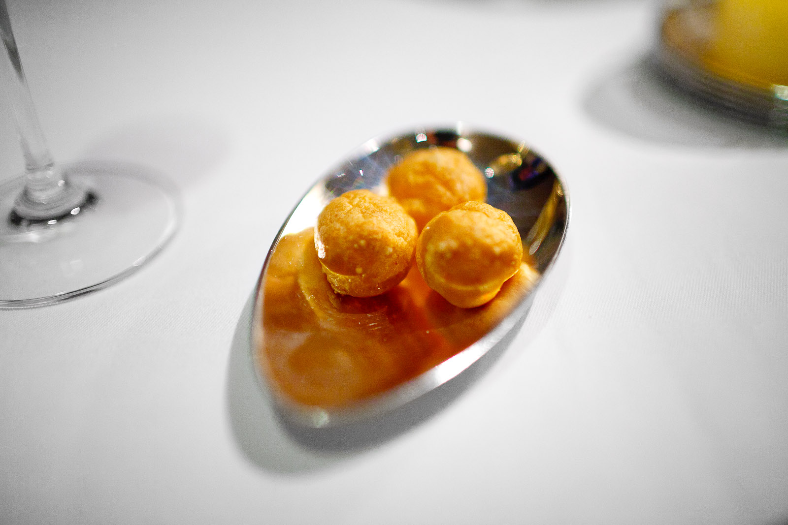 Amuse bouche- Gruyère gougères