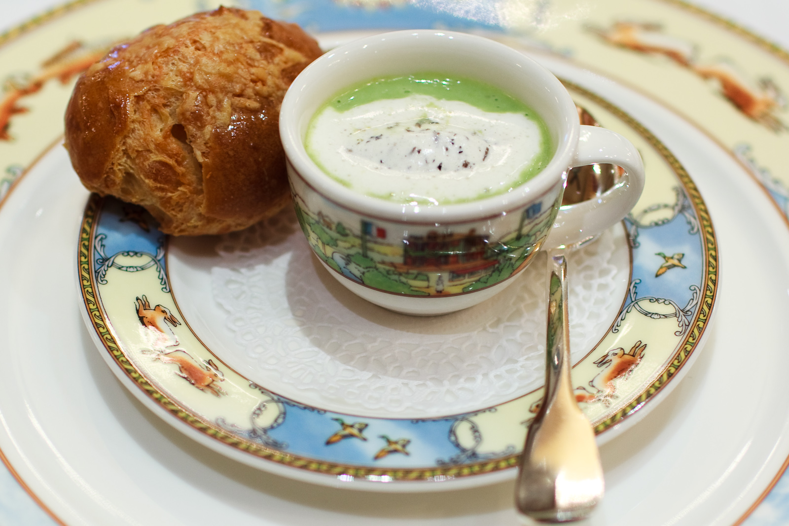 Soupe aux Petits Pois et Crème Fraîche
