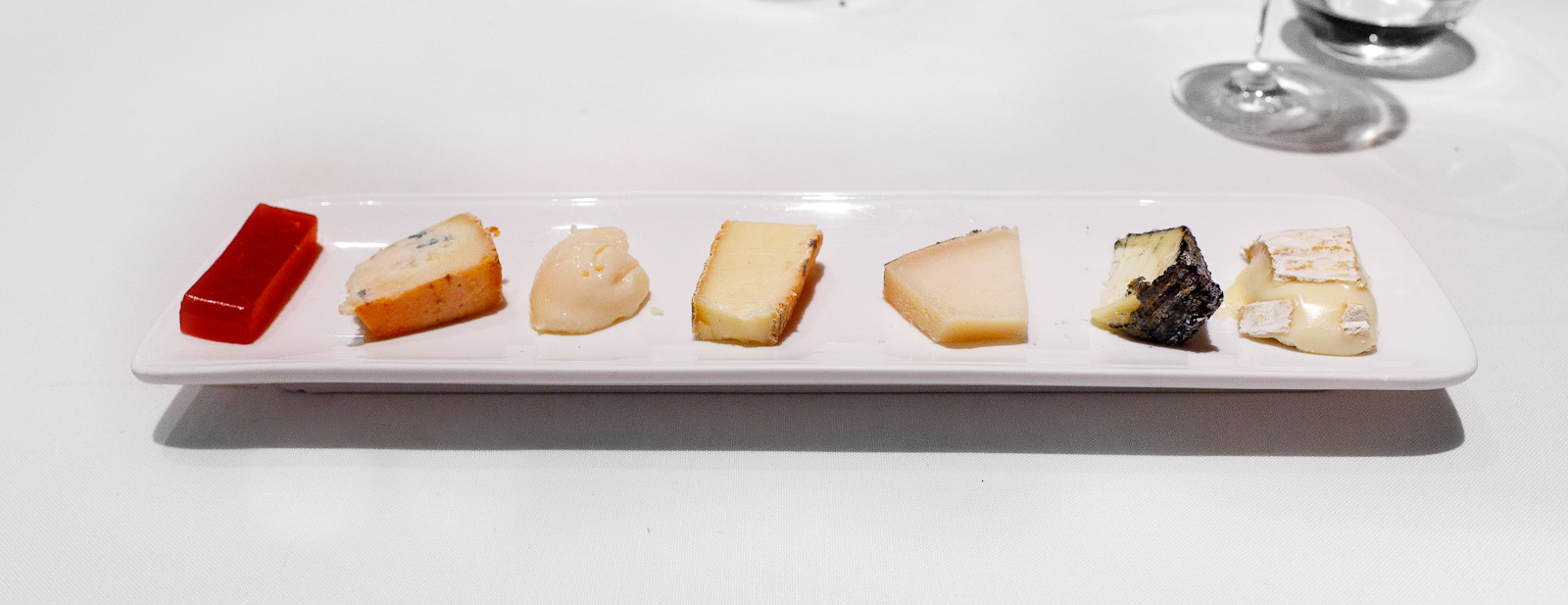 Hisop, Spain - Cheese course- Tou de Til.lers, Piramide del Quirol, Cabra de la Garrotxa (Bauma), Taleggio, Torta de la Serena, Blau de l'Avi Ton