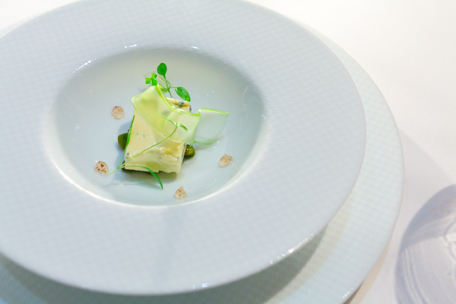 17th Course: "Bavarian blue," toasted pistachios and petite parsley with Szechuan pepper "aigre-doux"