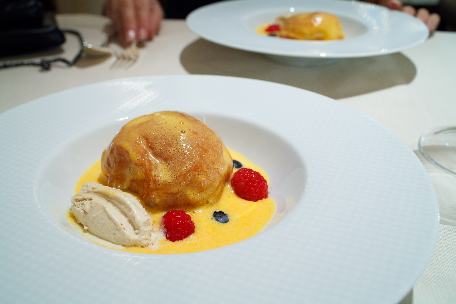 La Veduta, Osaka, Japan - Pandoro al zabbaione al calvados
