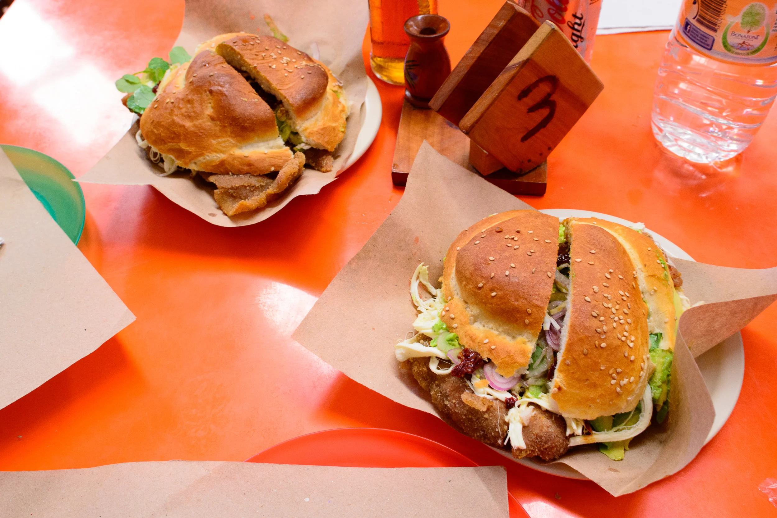 Cemitas de milanesa con chipotle