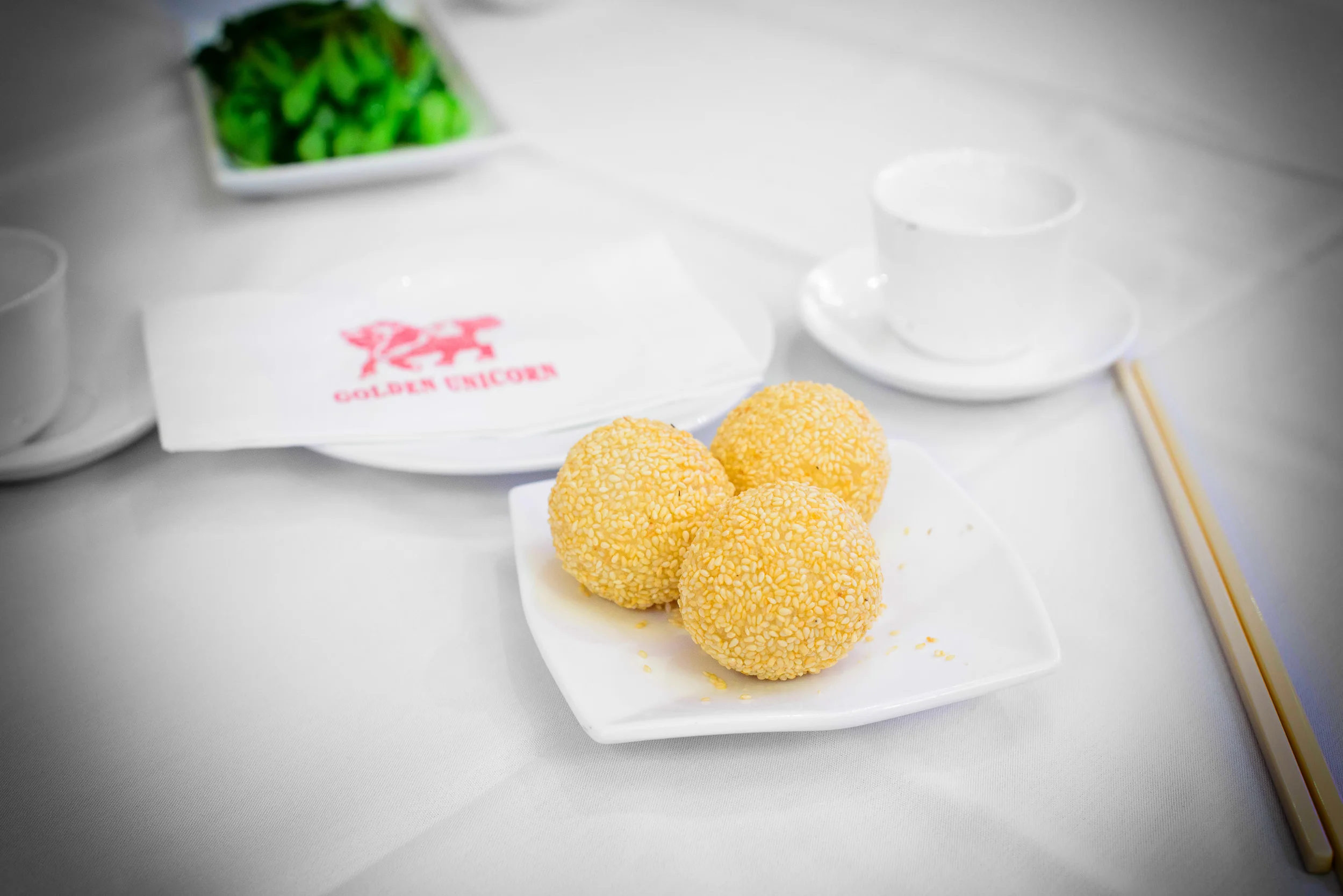 Sesame balls with sweet pork