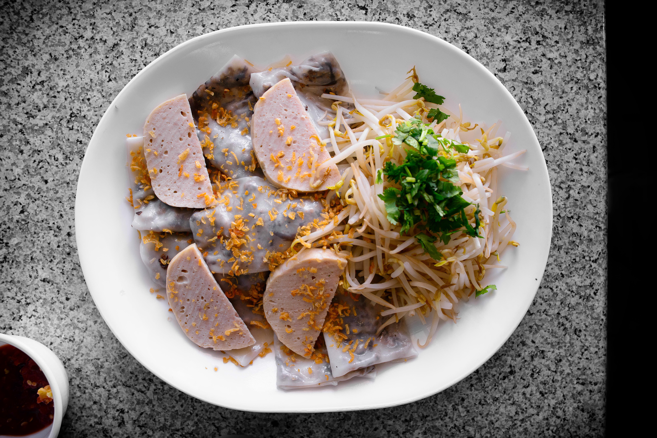 Bánh cuốn thịt chả lụa, steamed rice paper with BBQ por