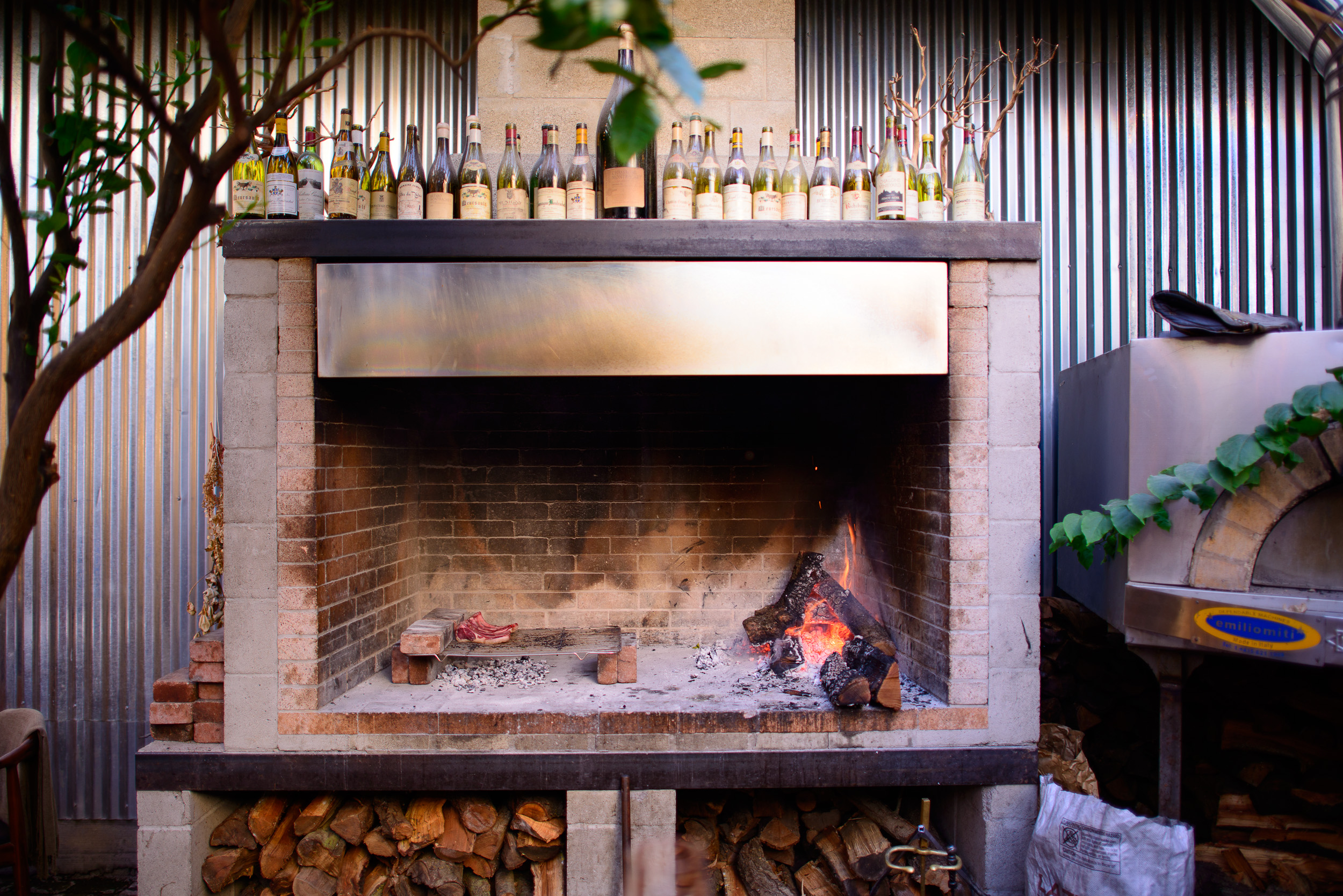 Wood-burning oven