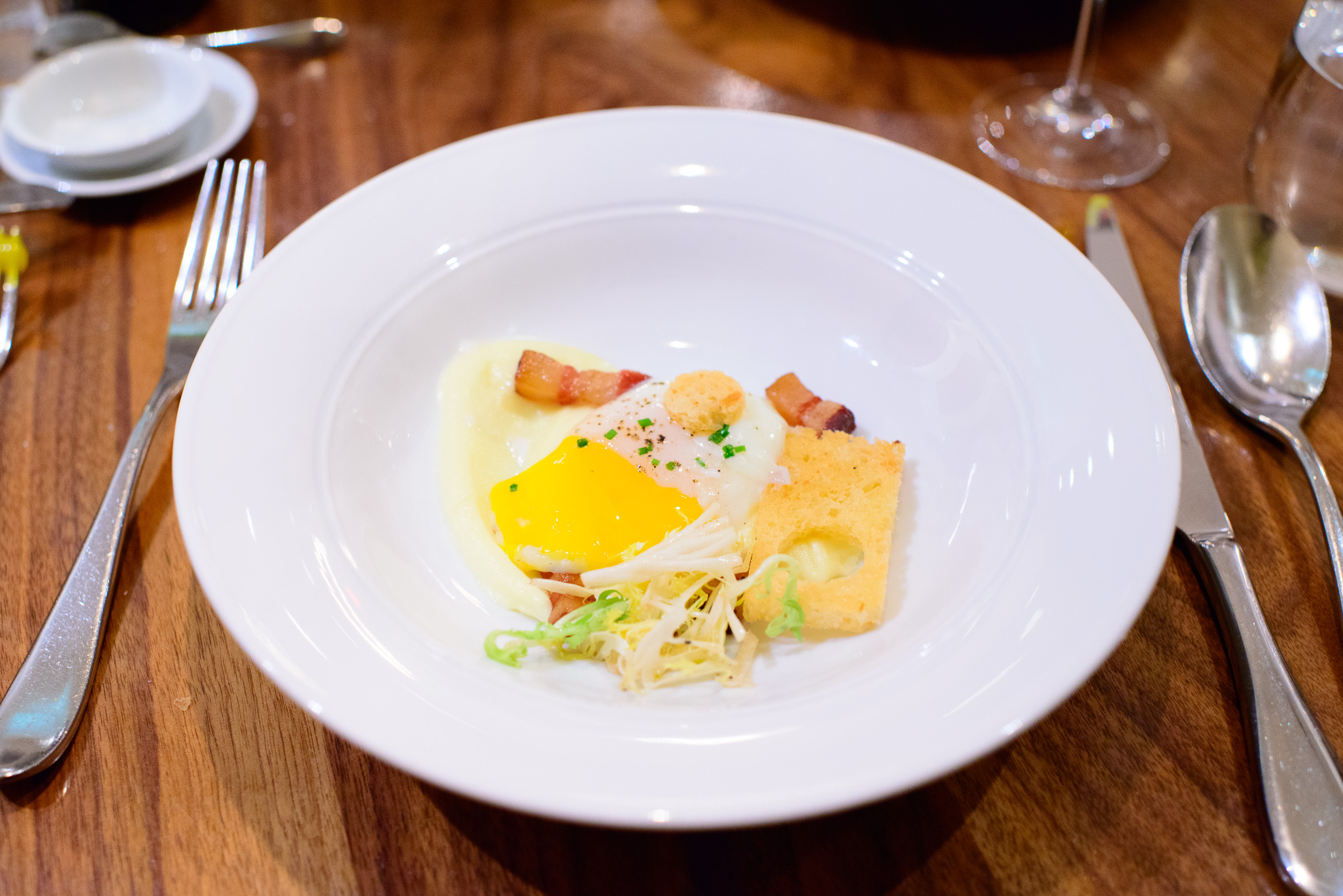 "Uovo" - slow-cooked egg, house-made pancetta, soft potato and c