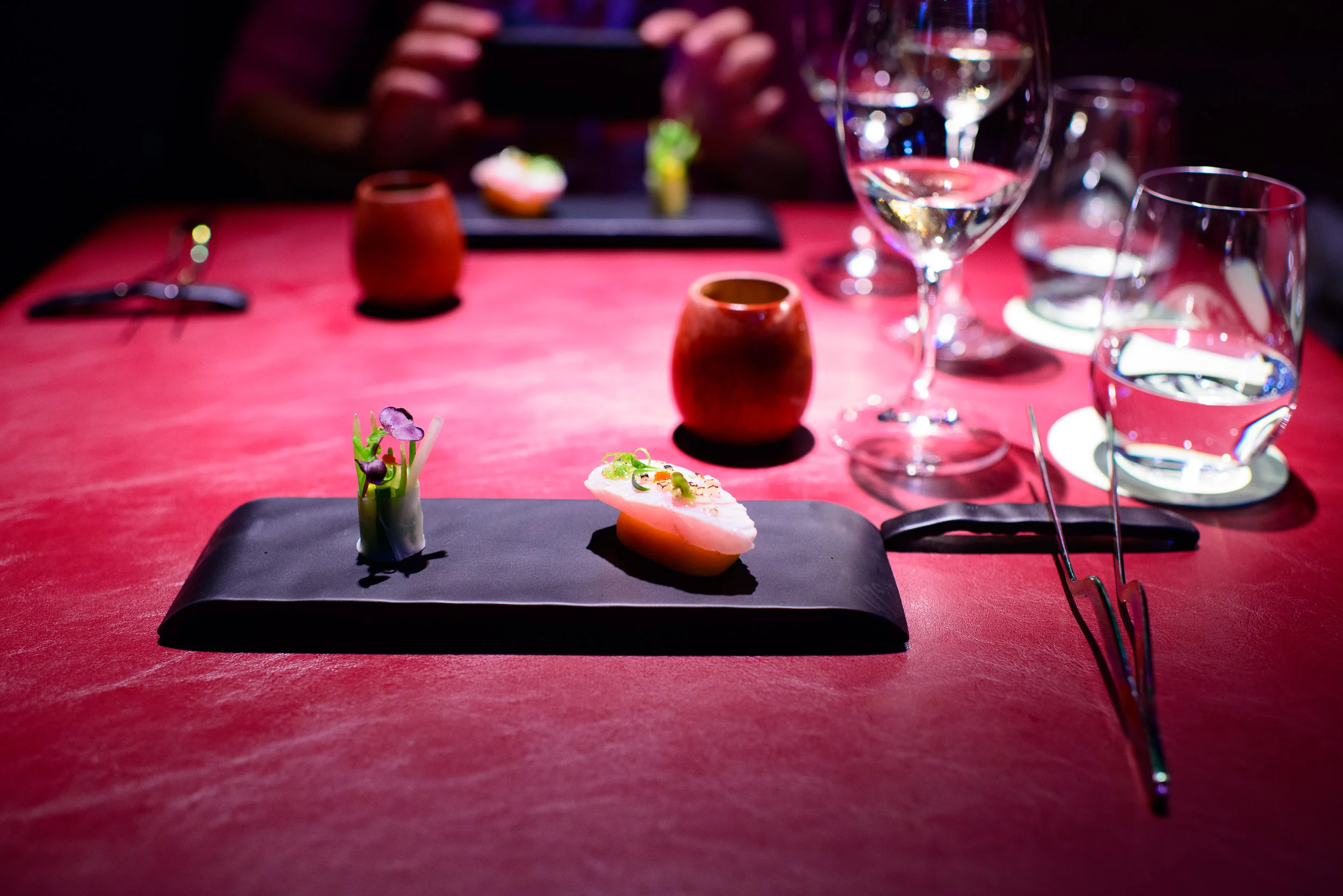 La Oausita con hamachi y su ensalada ordenada