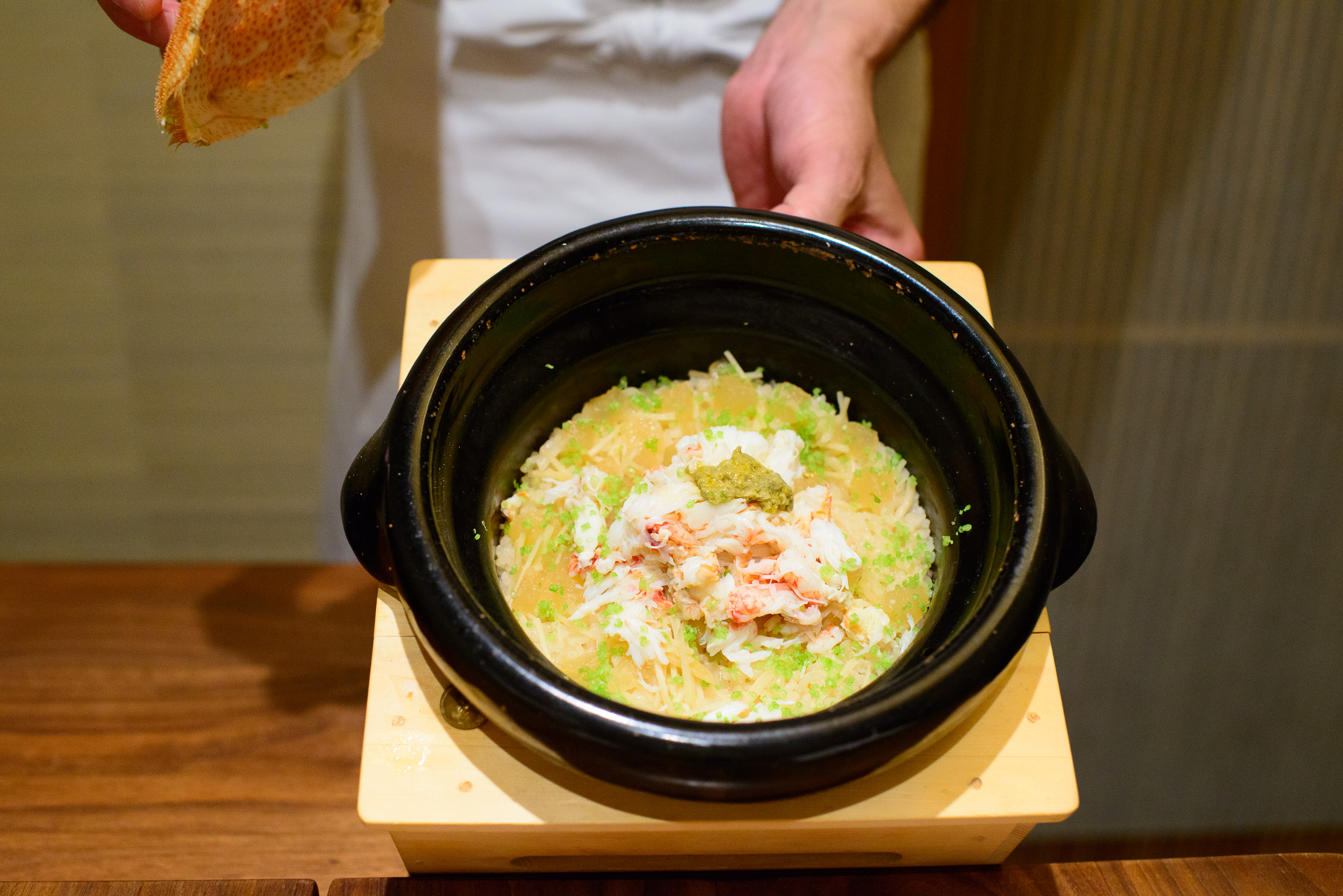 9th Course: Steamed rice with hairy crab, pickled vegetables, mi