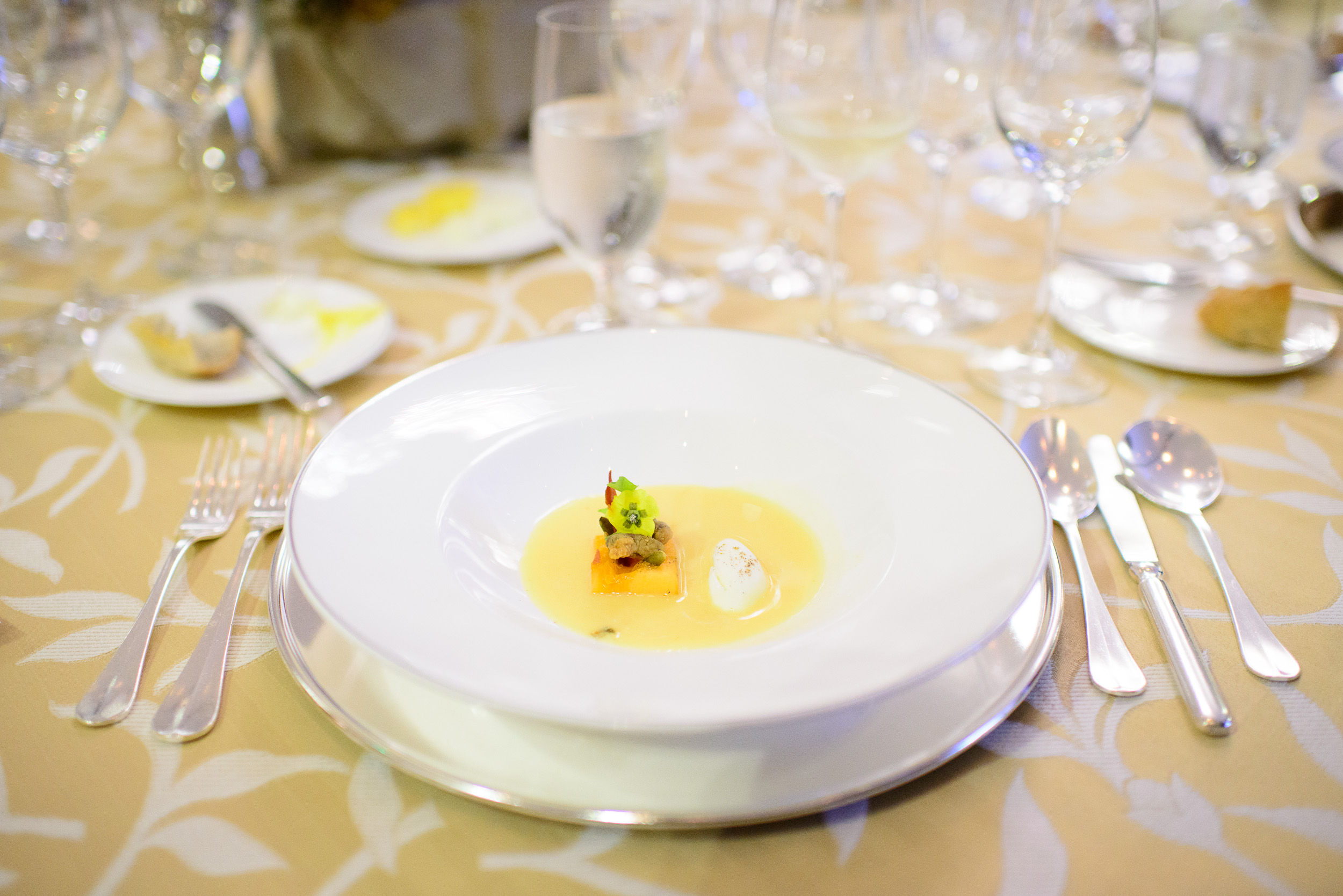 2nd Course: Sopa de melón, Arturo Fernández, Raíz, Estado de