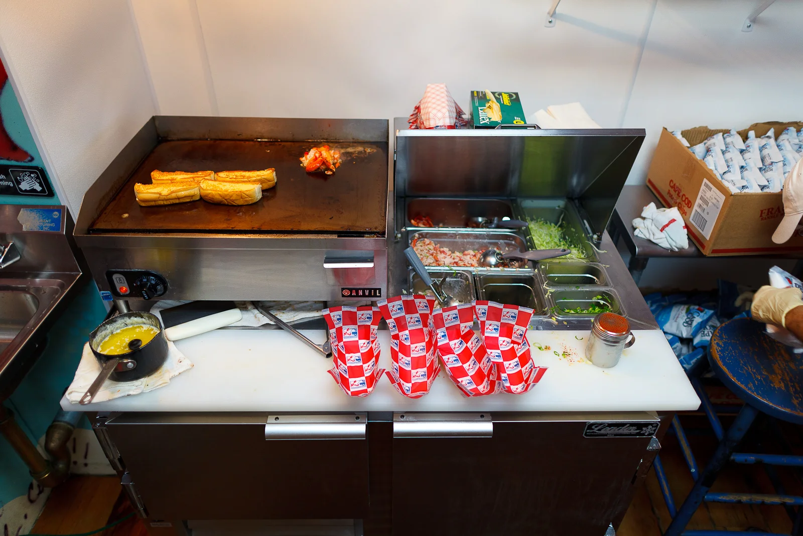 Sandwich station