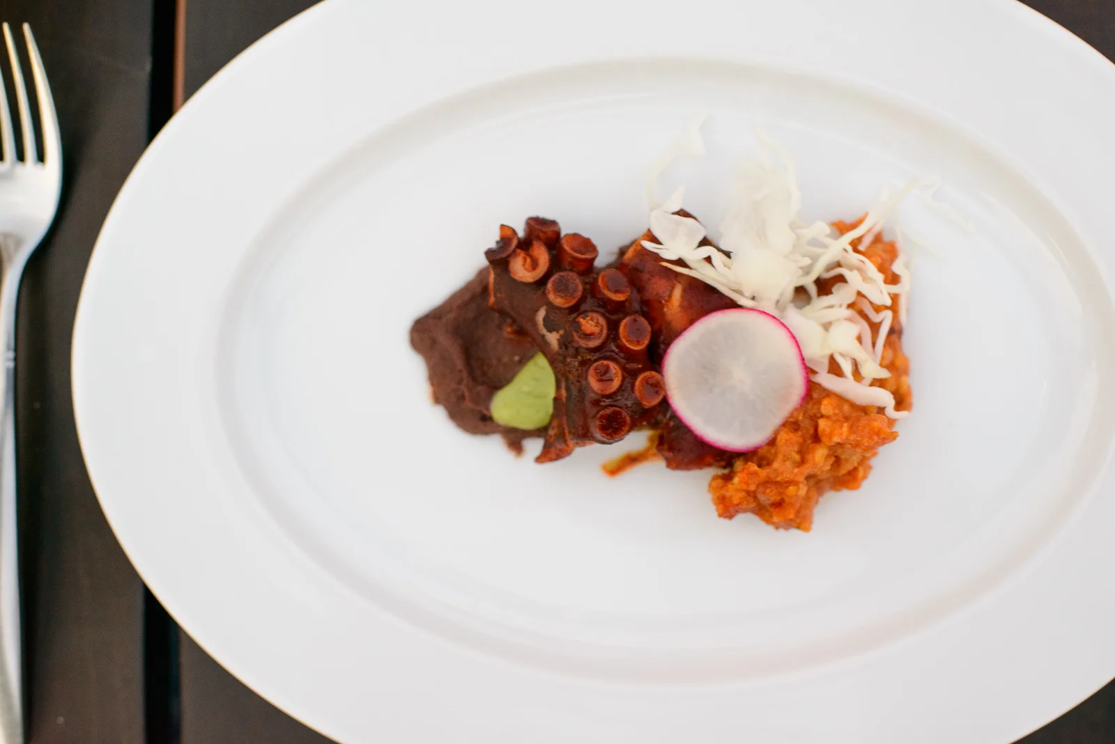 3rd Course: Pulpo en barbacoa de hoja de aguacate con chile de