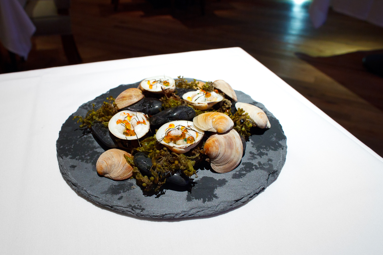 Snacks 4: Dave's clams, seaweed, fumet and smoked trout roe