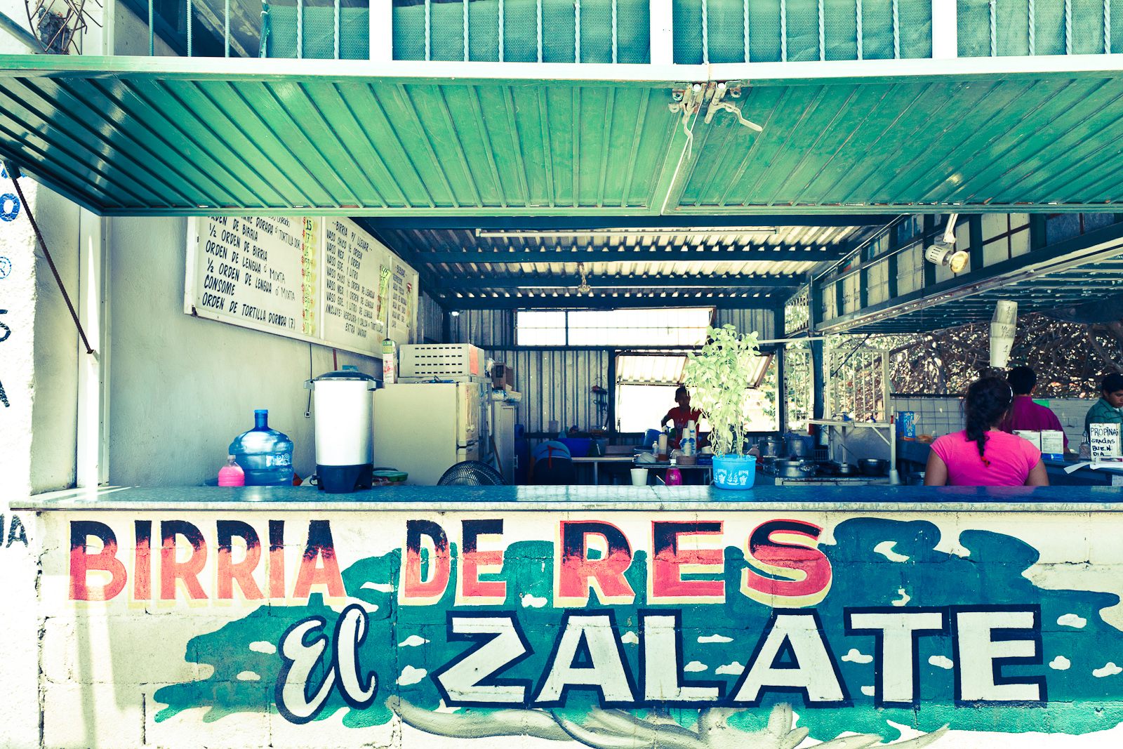Birria "El Zalate"