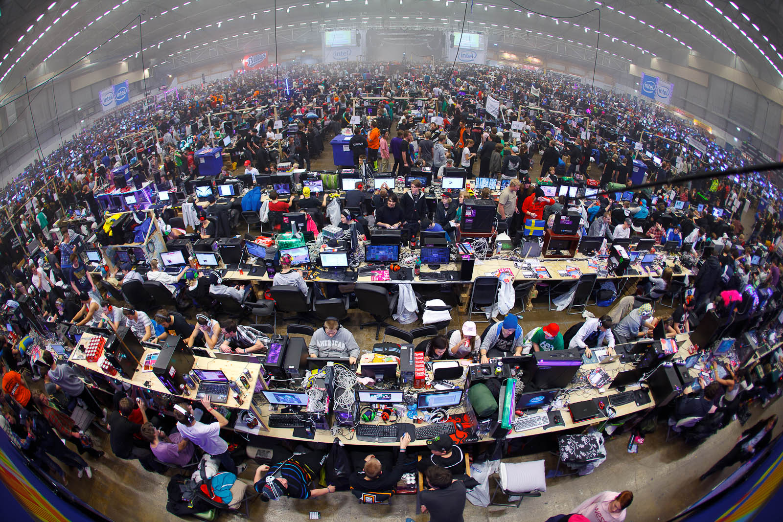 View from above, Hall D, 5 minutes before lights out