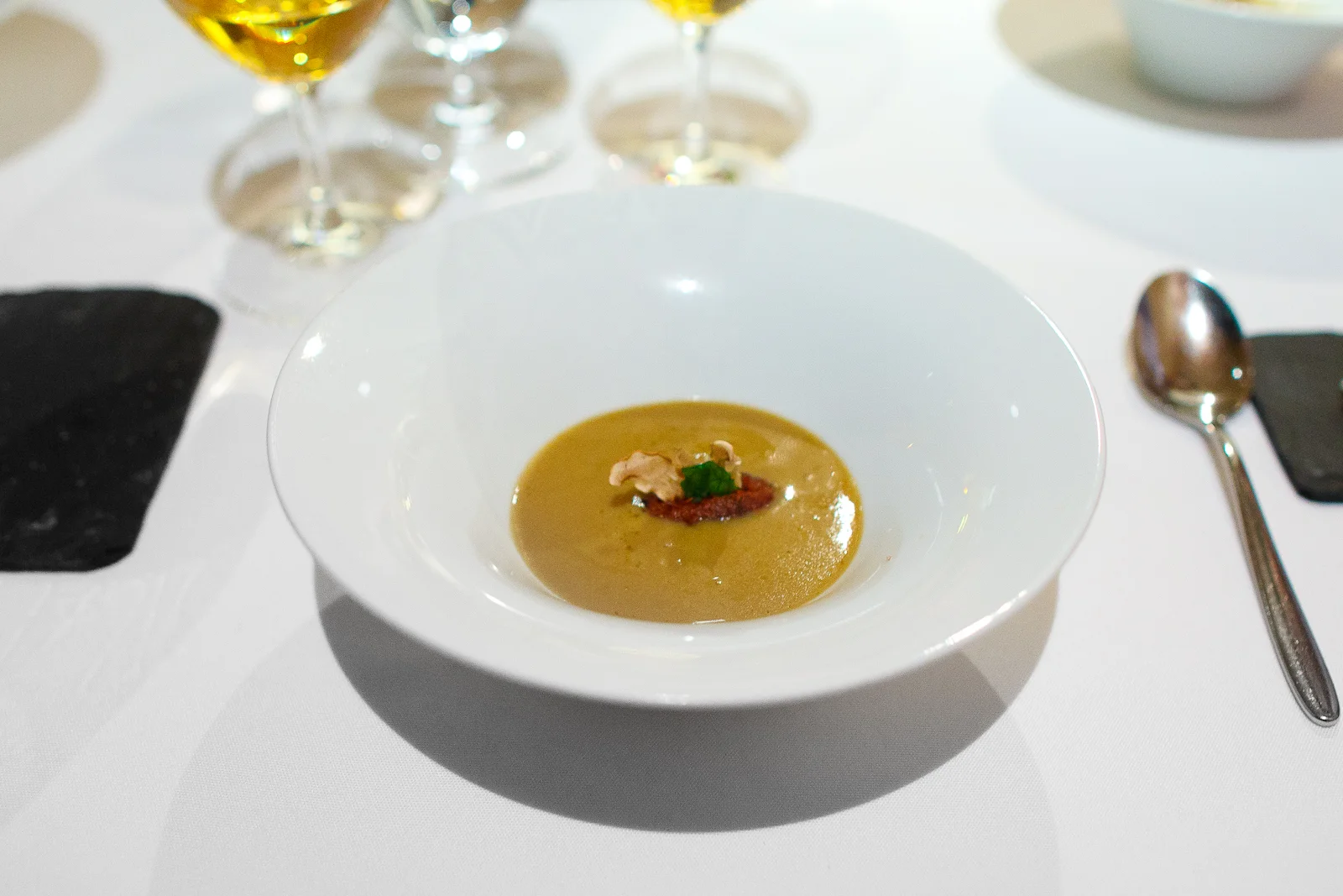 3rd Course: Crema de hongos y de quesadilla