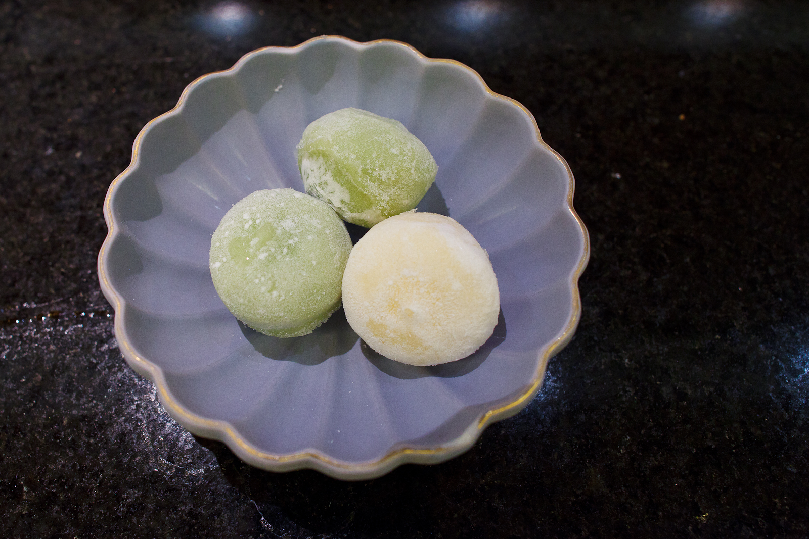 Green tea and vanilla mochi (65 MXP)