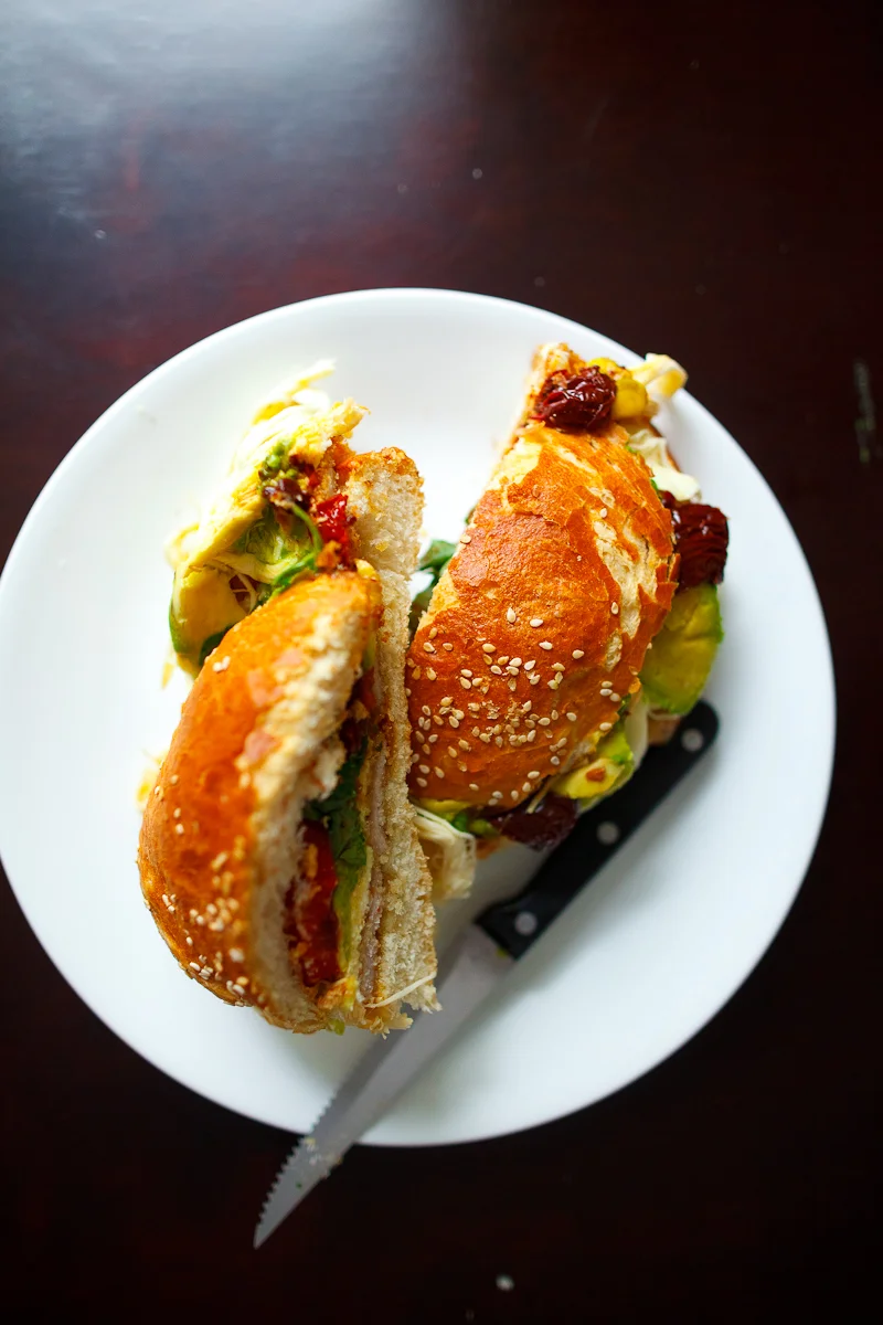 Cemita de milanesa con chipotle, overhead (35 MXP)