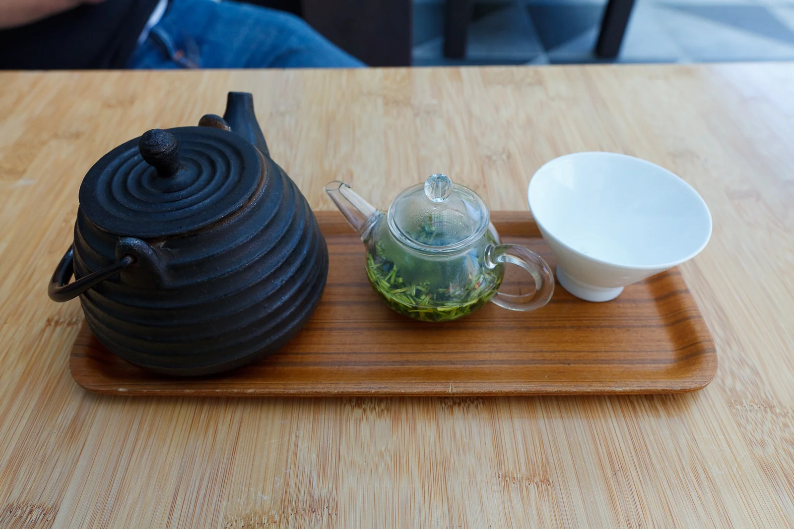 Paleolithic tea service - Green tea