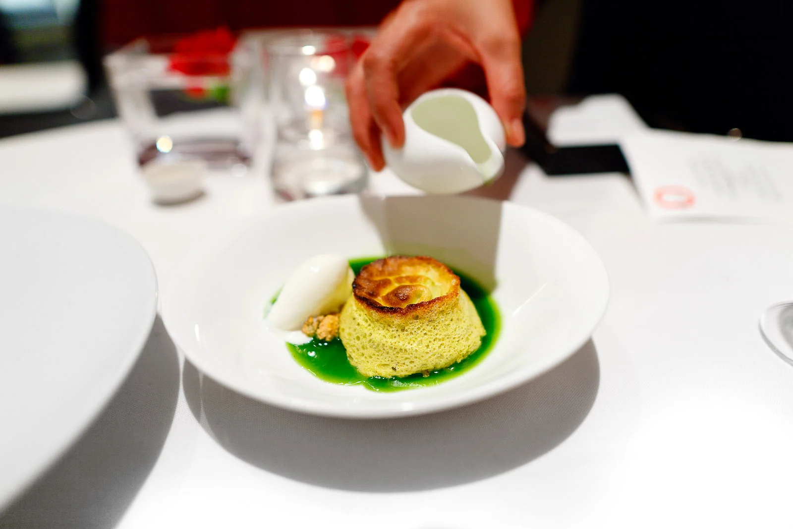 Pistachio soufflé with lime