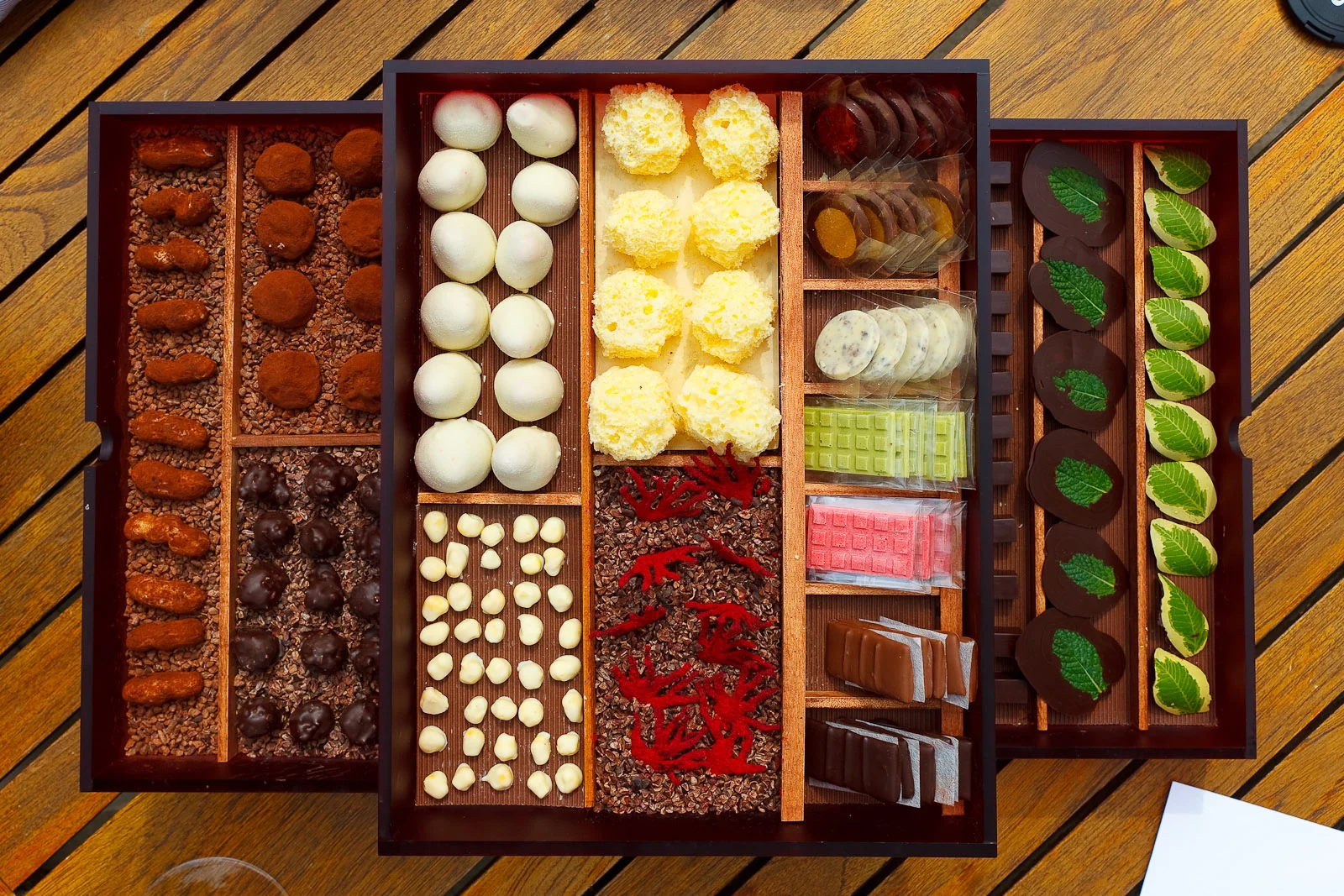 43rd Course: Box - petits fours