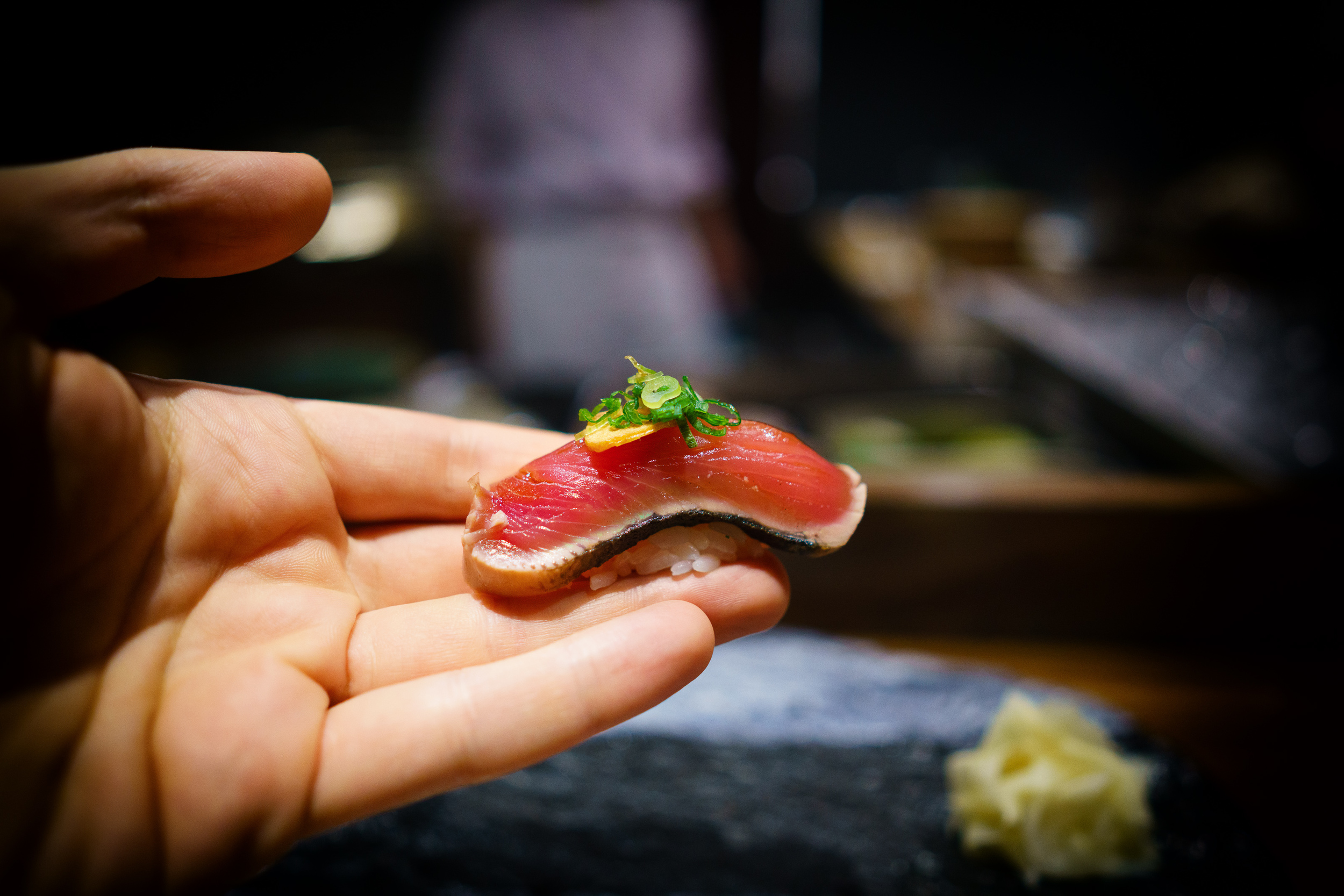 Katsuo (skipjack tuna) with garlic and scallion