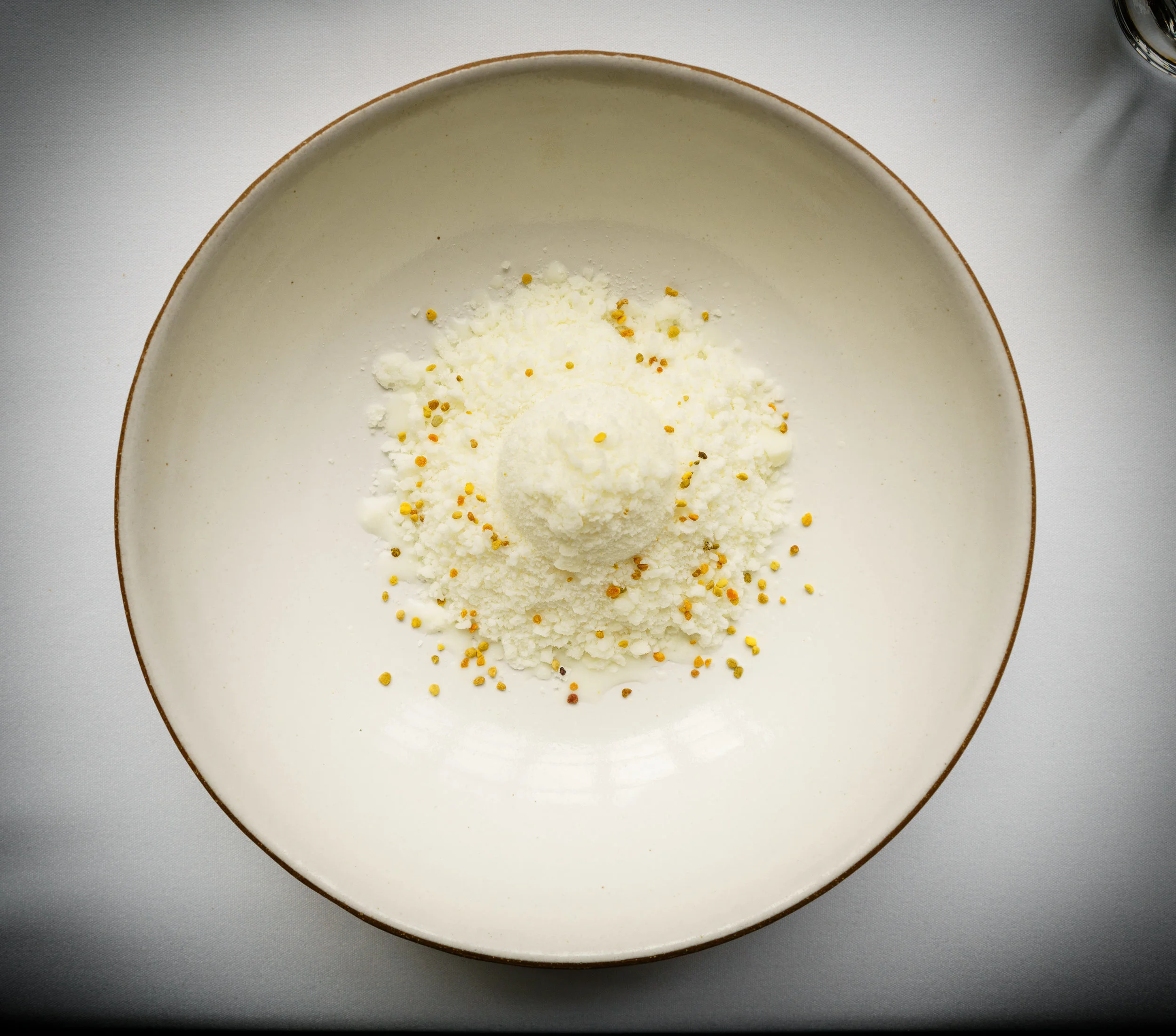 Milk and Honey: with dehydrated milk foam and bee pollen (2010)