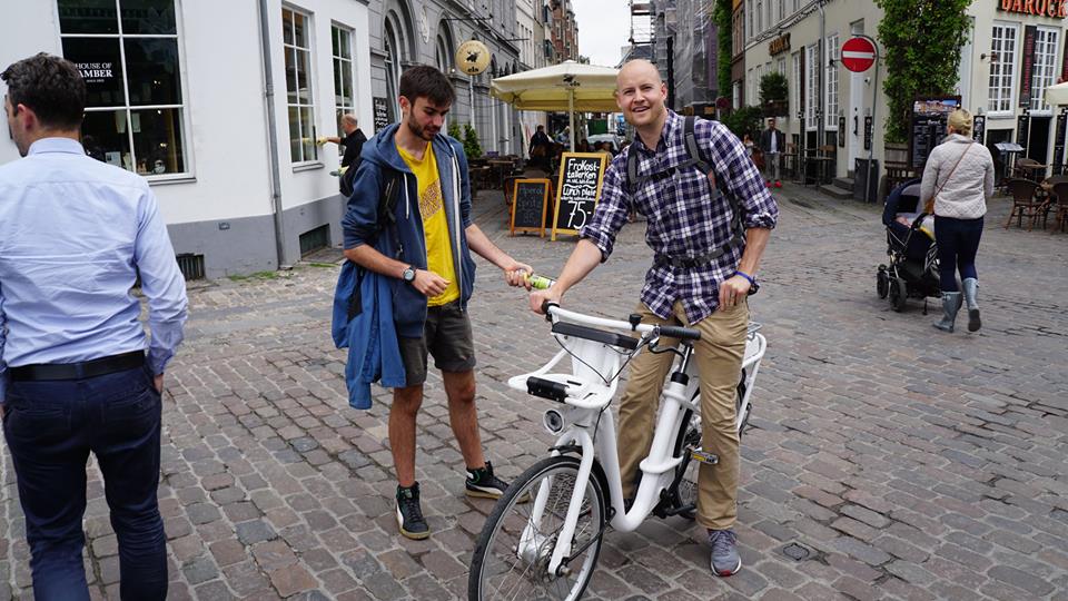 Dave "The Rave" and Steve "The Dish" are København bike buddies.