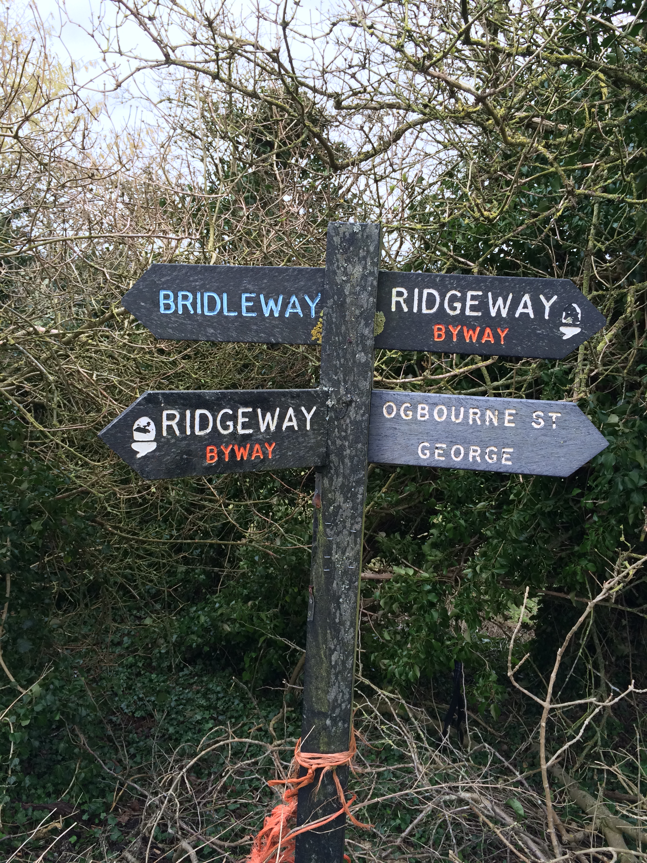 fingerposts on the ridgeway path near buckerfields barn