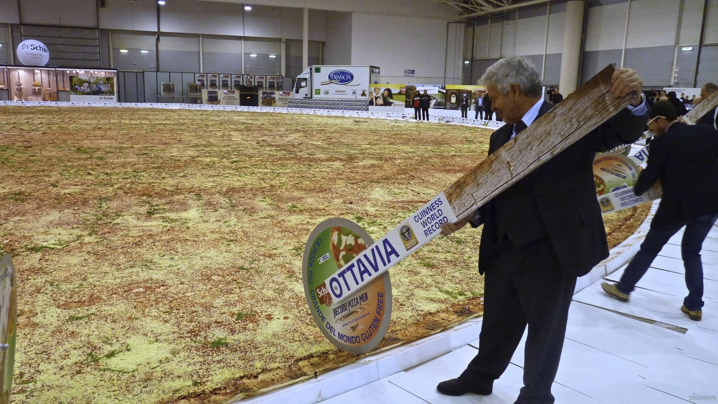That’s one hella pizza!
