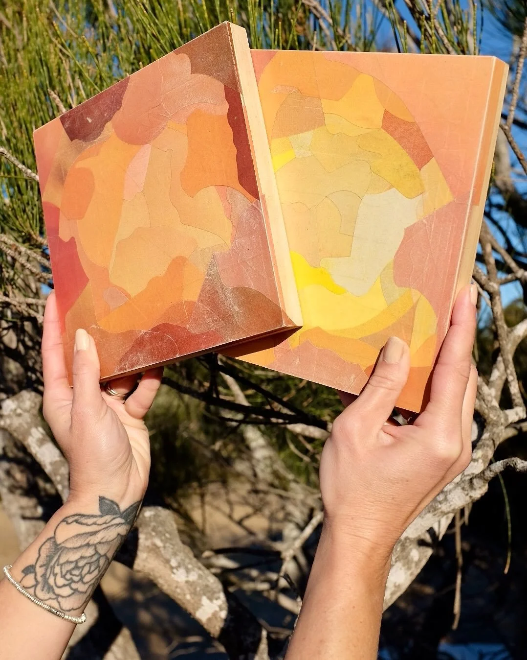Ginger & Butter (2025) A real sunshiny pair☀️
20 x 20 unframed
Paper collage on wood board
DM to enquire
Collection - Time in Lieu
#collageart #contemporarycollagemagazine #scsartist #sydneycollagesociety #australianartist #contempor