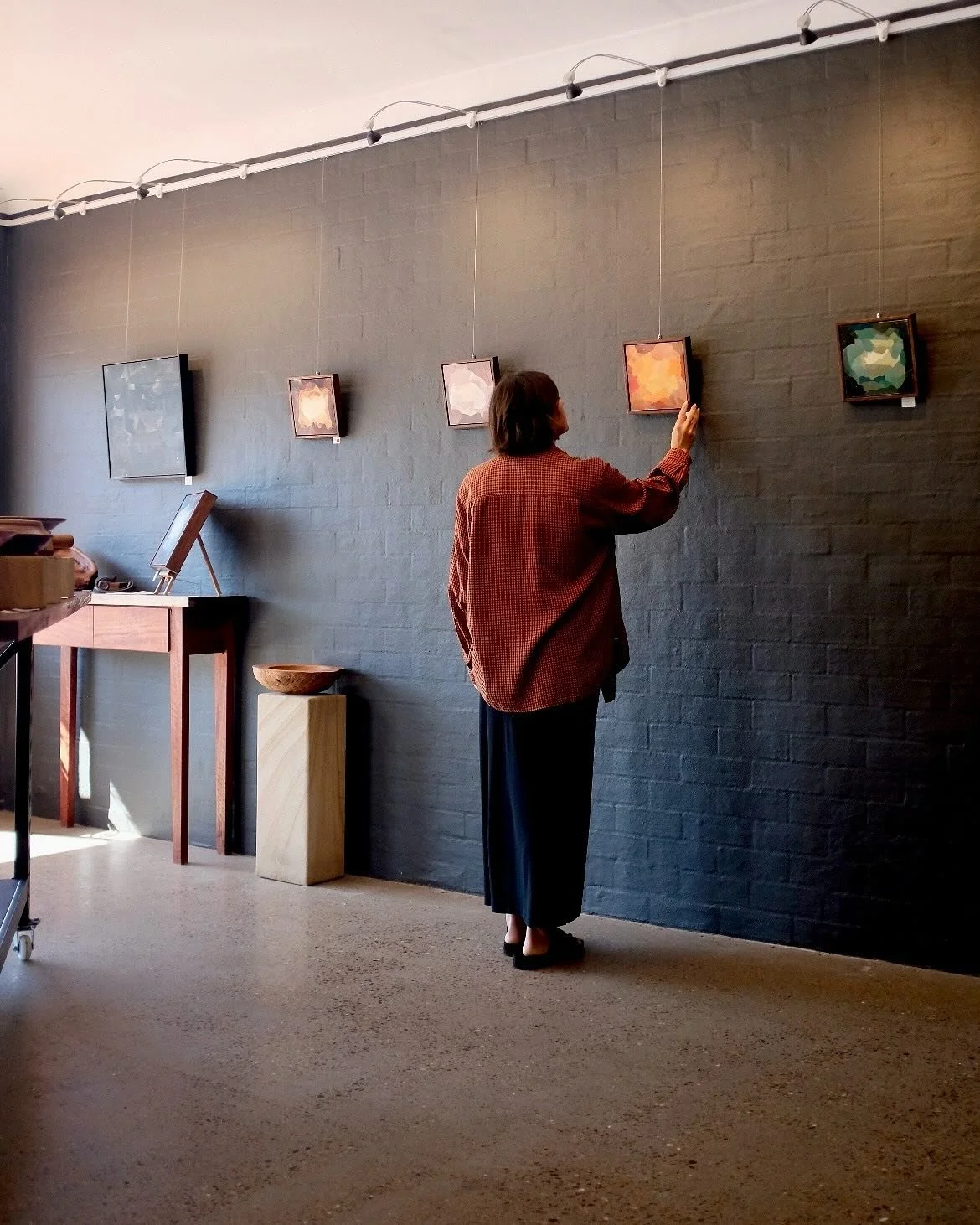 It’s been lovely spending the first half of each day in the nicest space. Stop by & say hello 🤠 
Open Monday 6 - Sunday 12 October 
9 am - 12 pm 🌈
#narooma #artexhibition #farsouthcoastart #australianartist