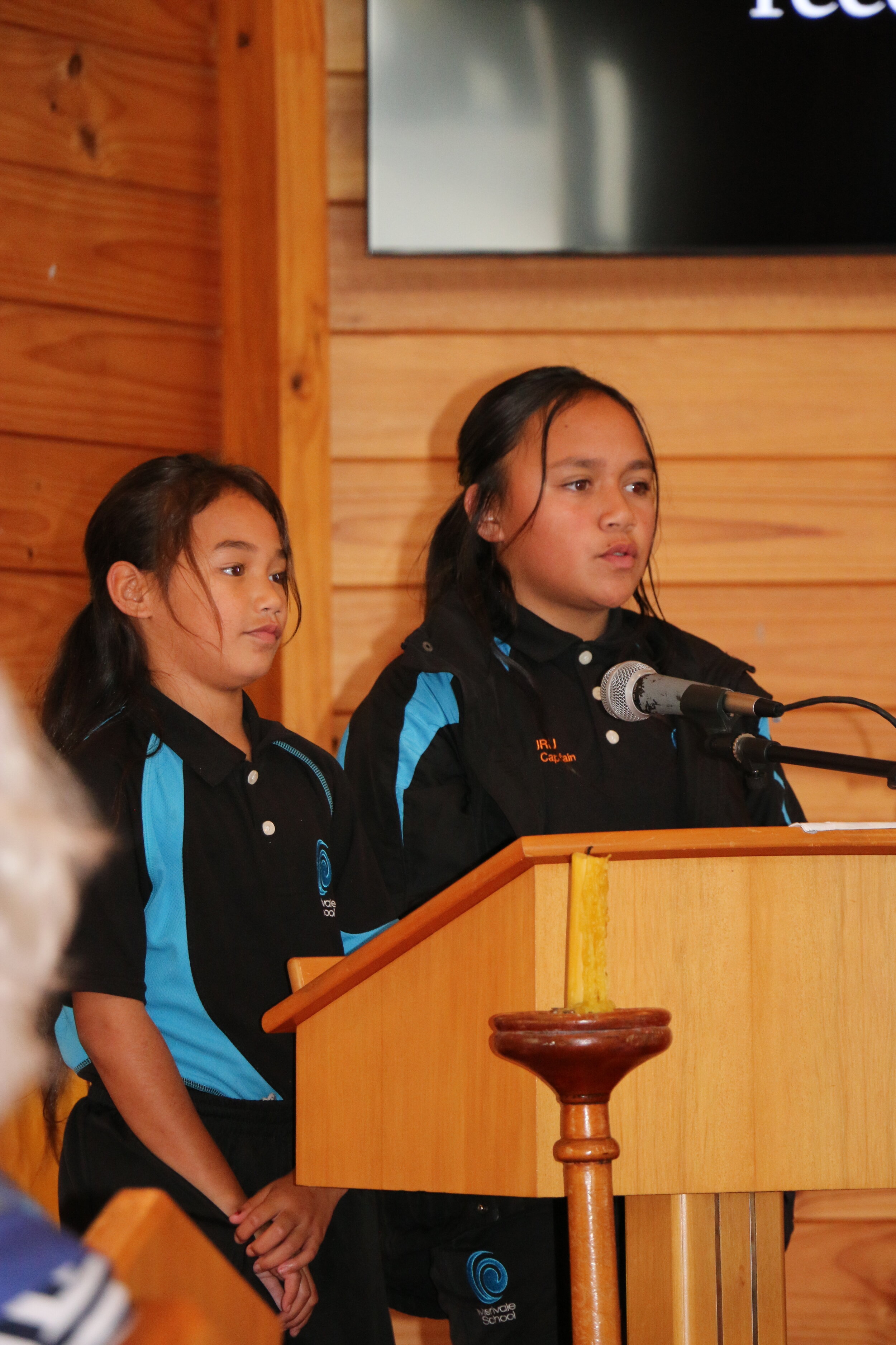 Ngatai Descendants speak.JPG