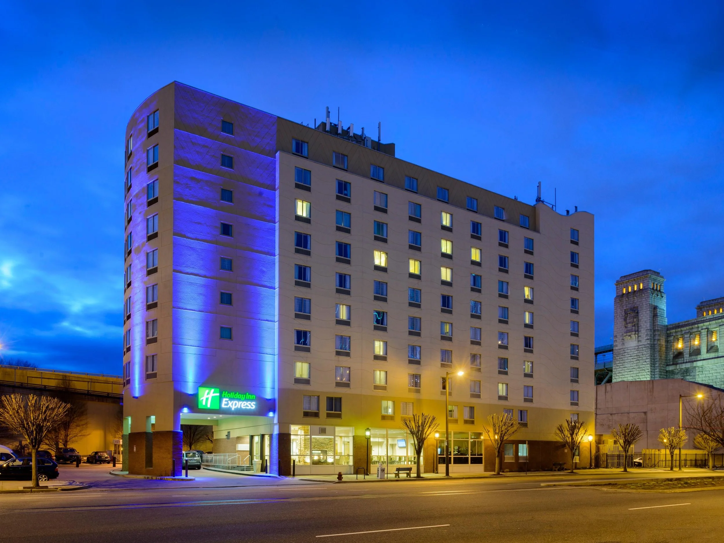 holiday-inn-express-philadelphia-4630981010-4x3.jpg