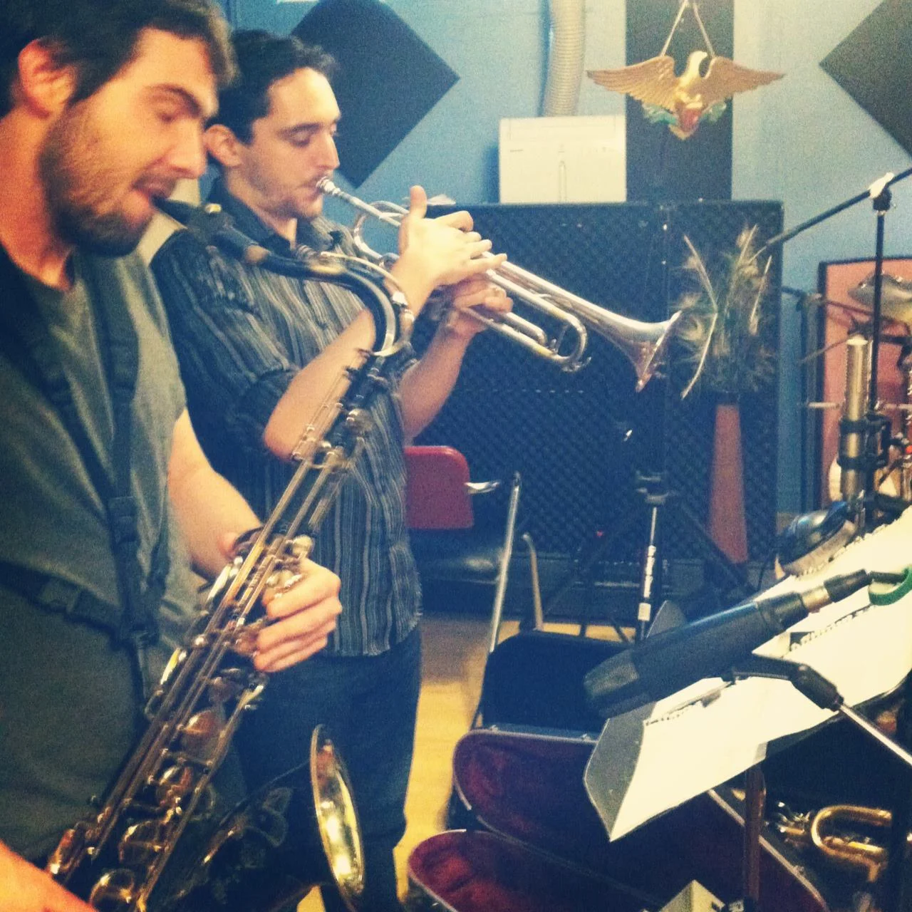 Guy Fox horns! 