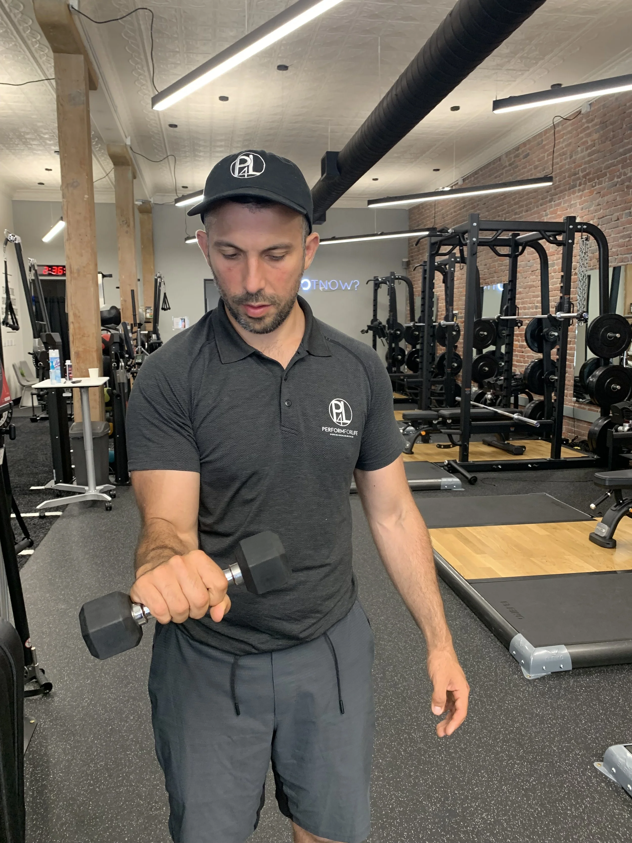 How to treat golfer’s elbows and golfers' elbow exercises get back to your game in no time