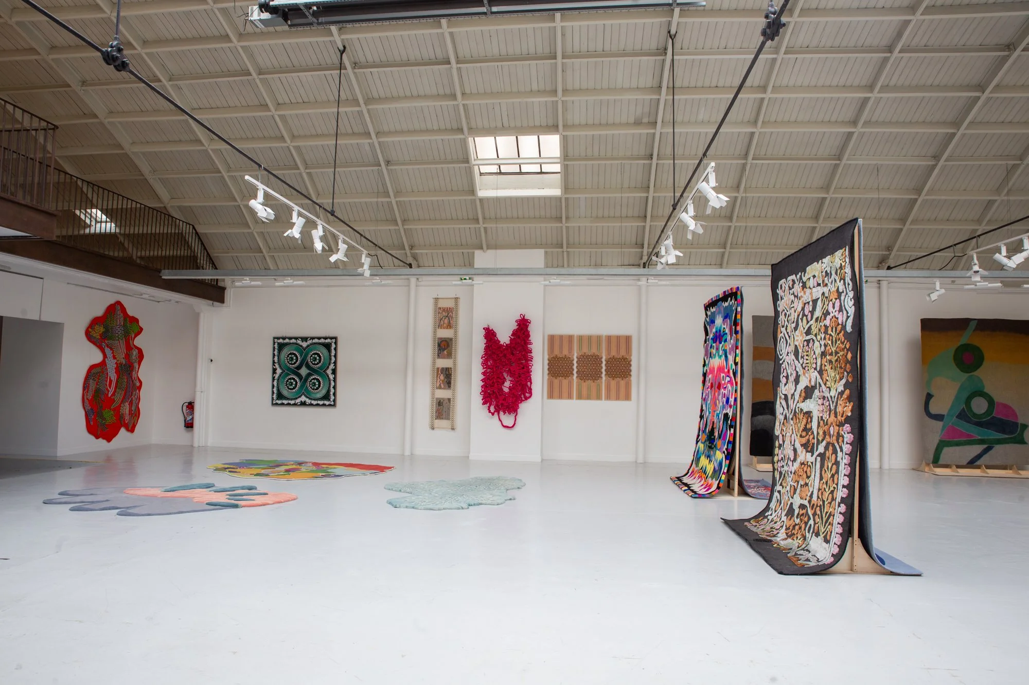 WEB-251023_1000 Vases-003.jpg