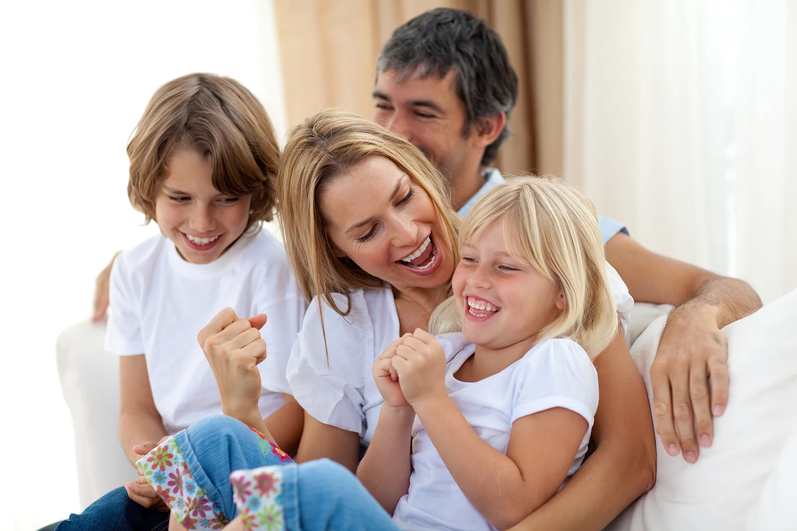 Hypnosis-Can-Help-Families.jpg